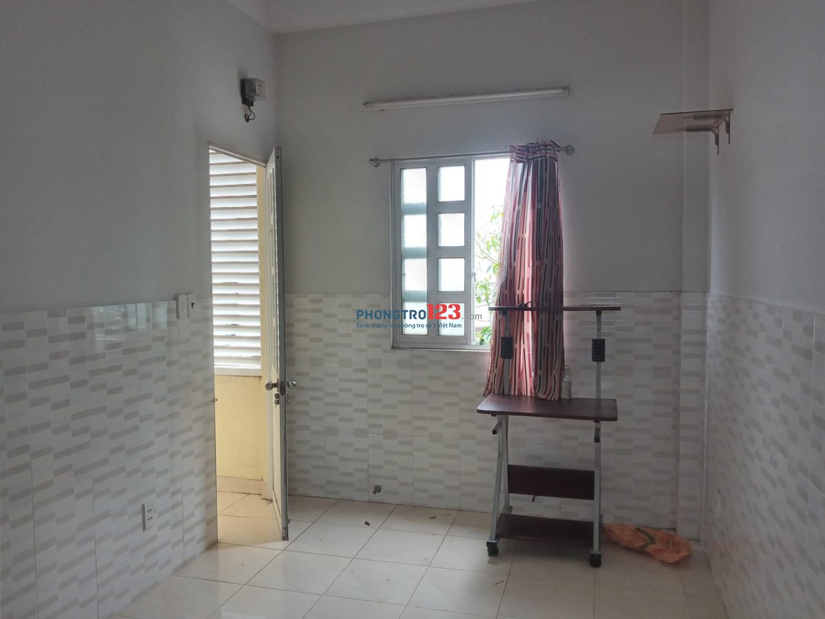 Phòng 18m2 có gác Gò Vấp (An Hội Đông)