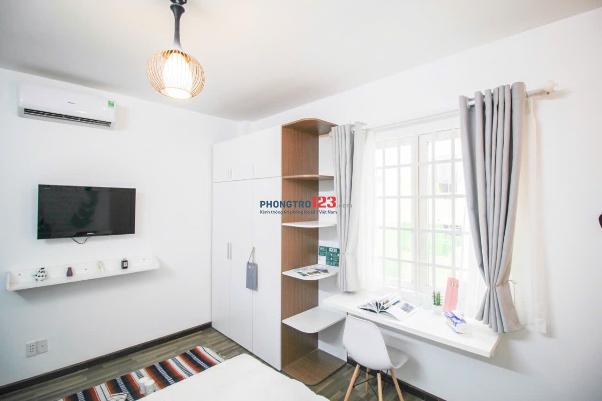 PHÒNG ĐẦY ĐỦ TIỆN NGHI NGAY THẢO ĐIỀN (CHÂN CẦU SÀI GÒN). LH: CHỦ NHÀ (MR.NAM: 0938 983 193)
