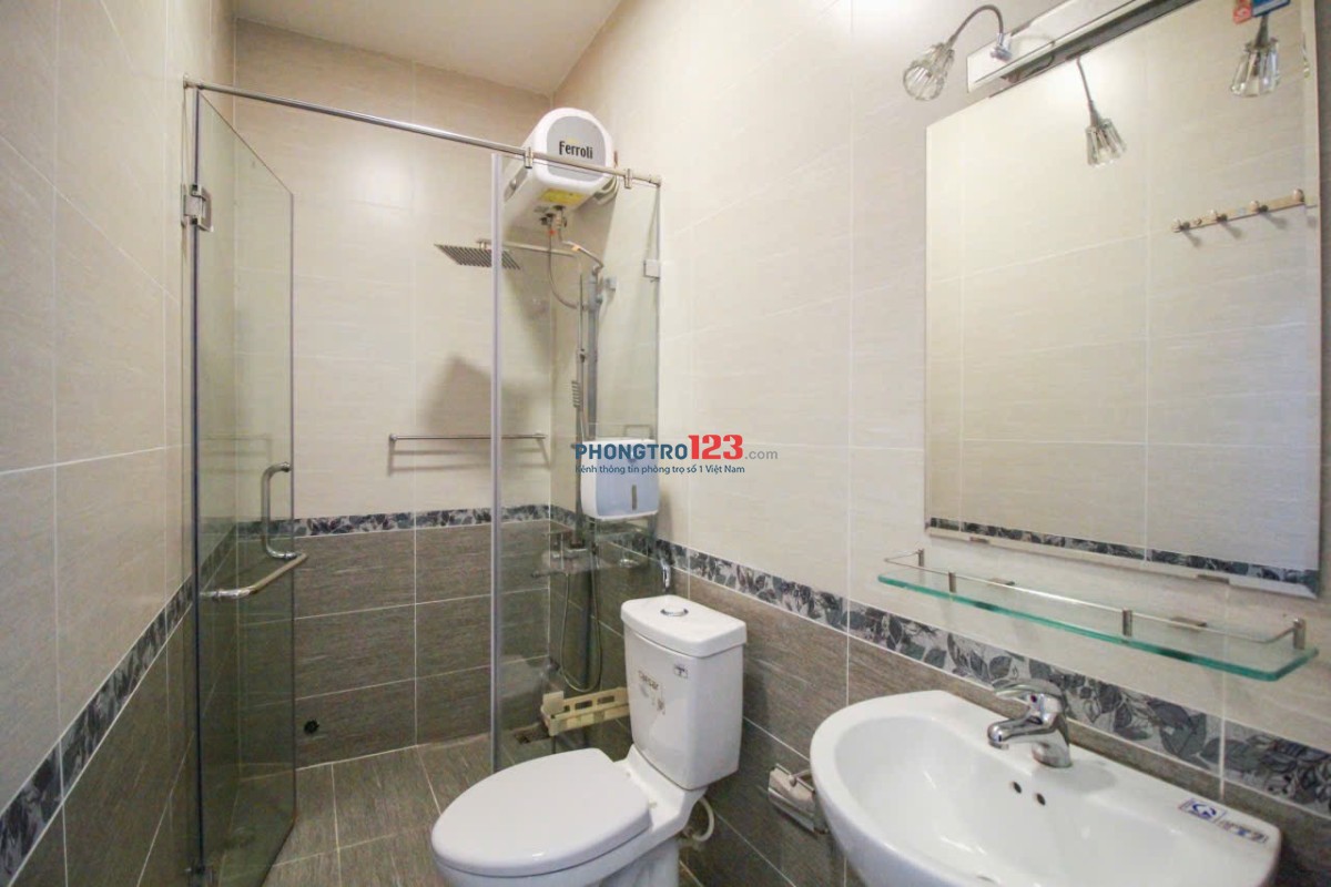 PHÒNG ĐẦY ĐỦ TIỆN NGHI NGAY THẢO ĐIỀN (CHÂN CẦU SÀI GÒN). LH: CHỦ NHÀ (MR.NAM: 0938 983 193)