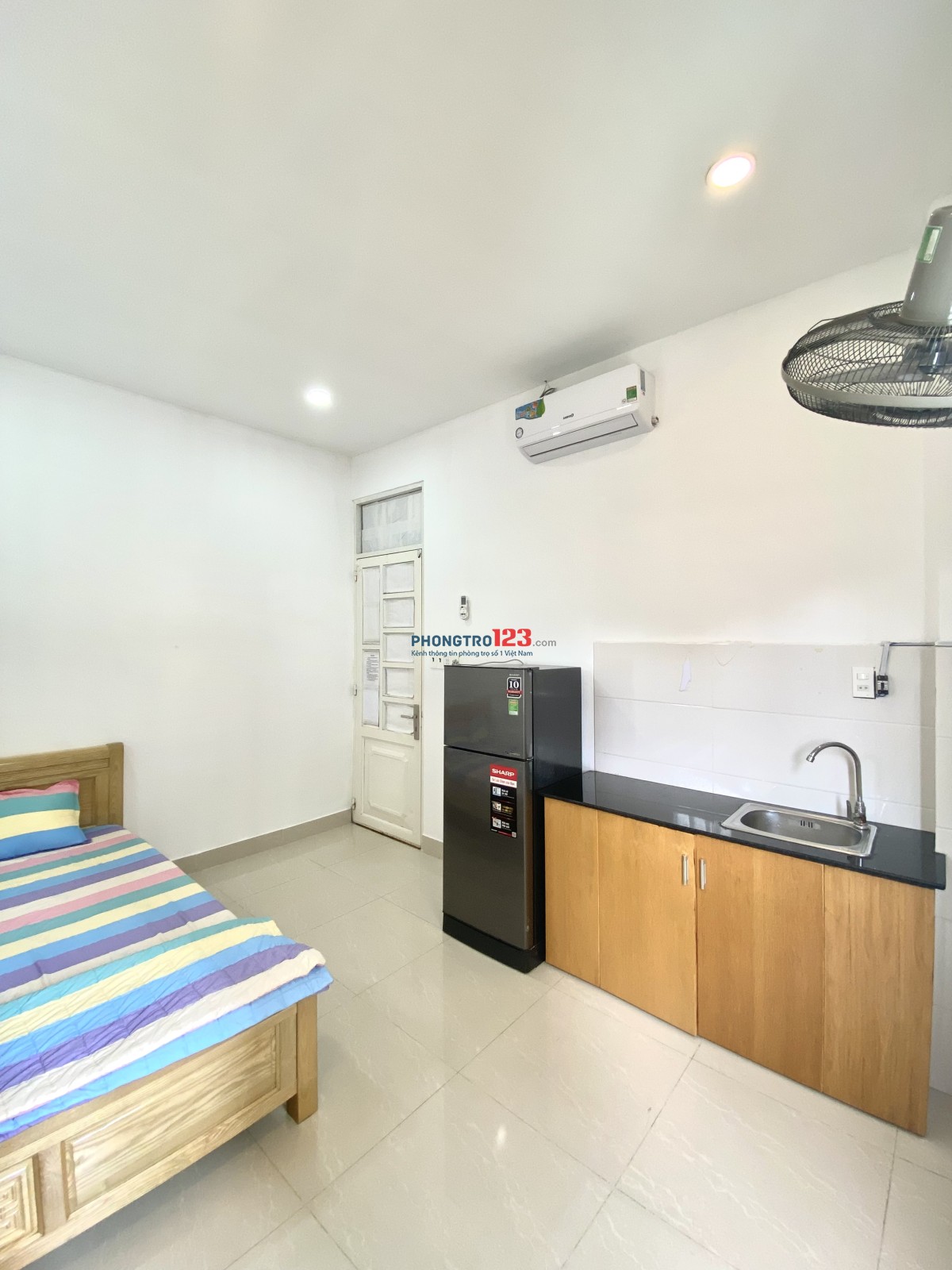 Phòng full nội thất Nguyễn Hữu Cảnh gần Vinhome