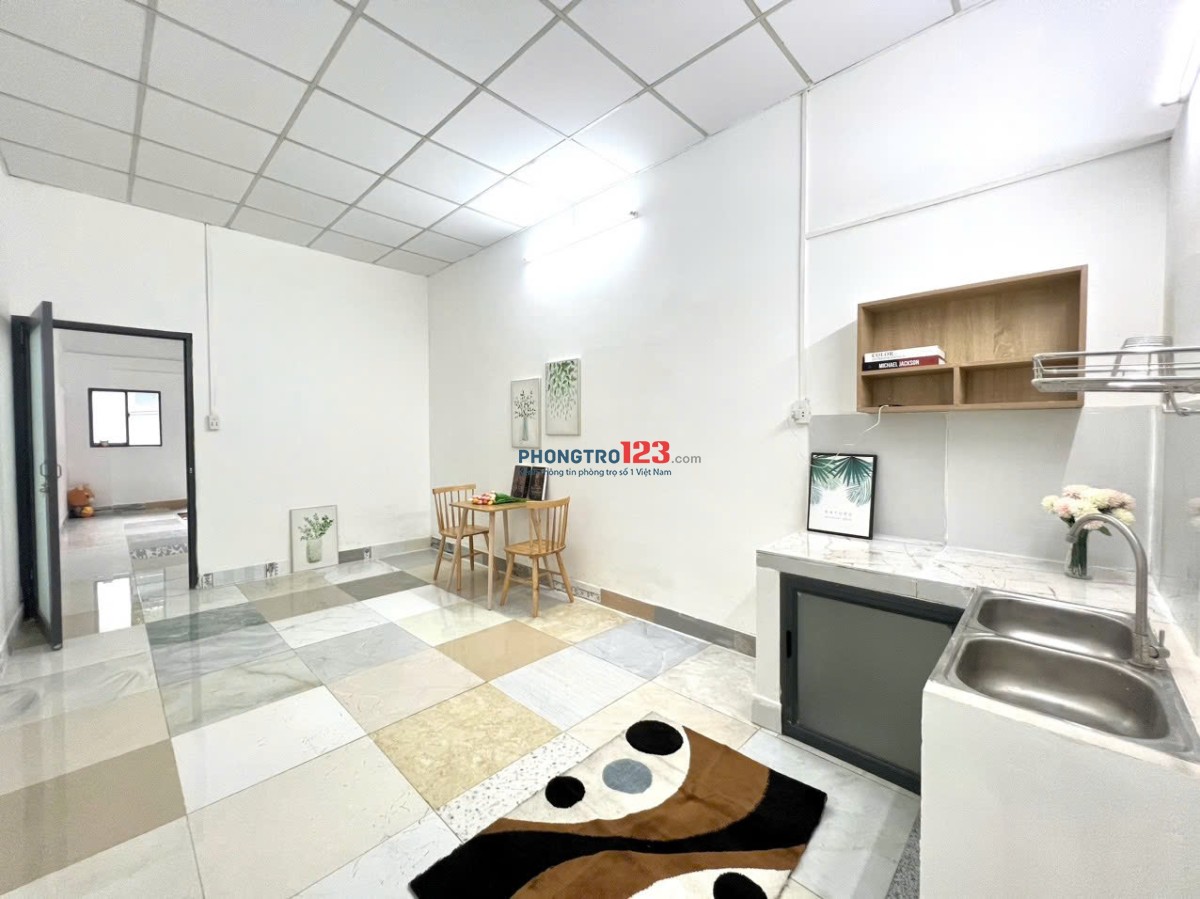 Cho thuê nhà nguyên căn giá rẻ, phòng rộng rãi, ở được 3-4 người, Gần Dương Đình Hội, Đỗ Xuân Hợp