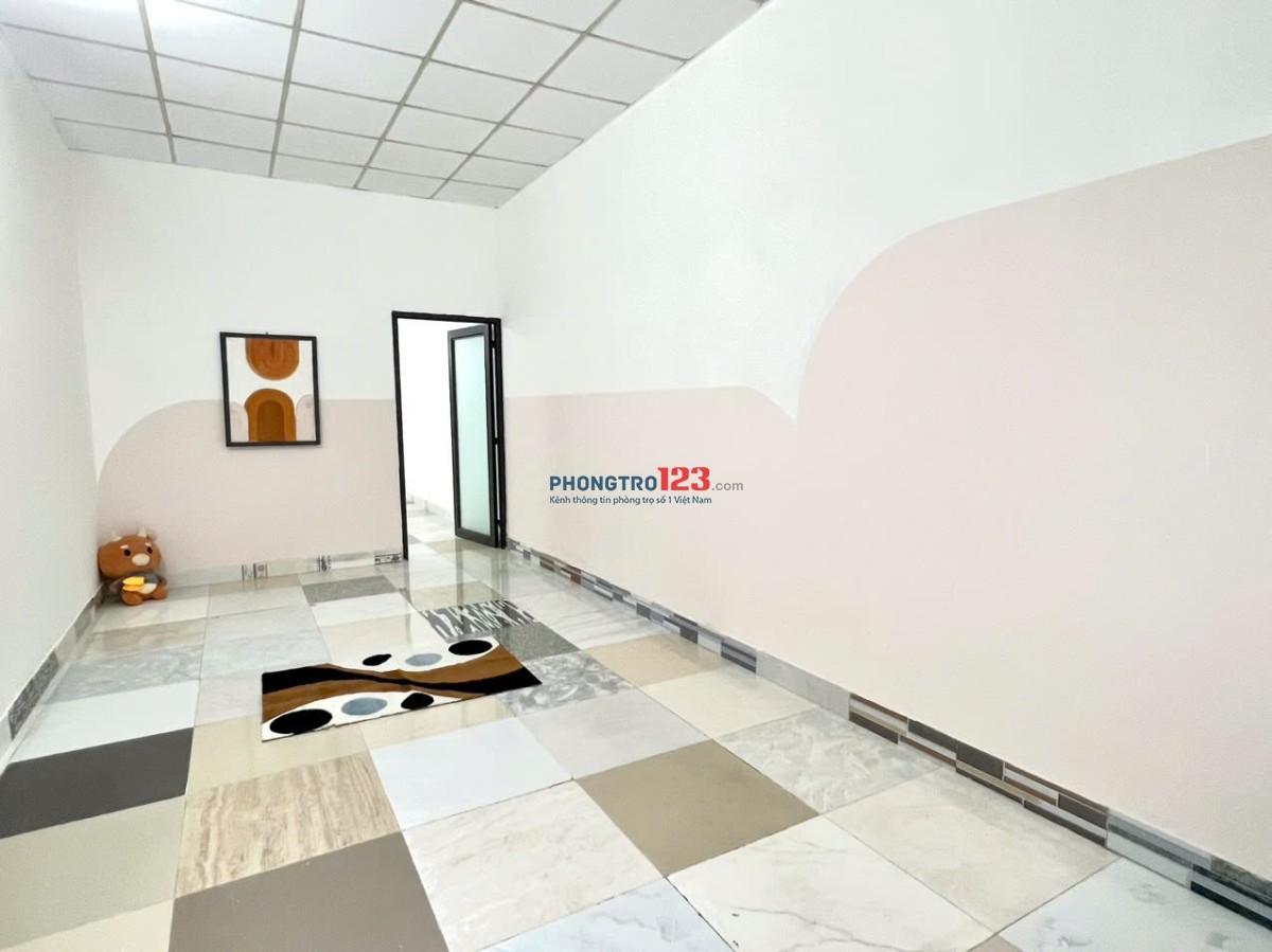 Cho thuê nhà nguyên căn giá rẻ, phòng rộng rãi, ở được 3-4 người, Gần Dương Đình Hội, Đỗ Xuân Hợp