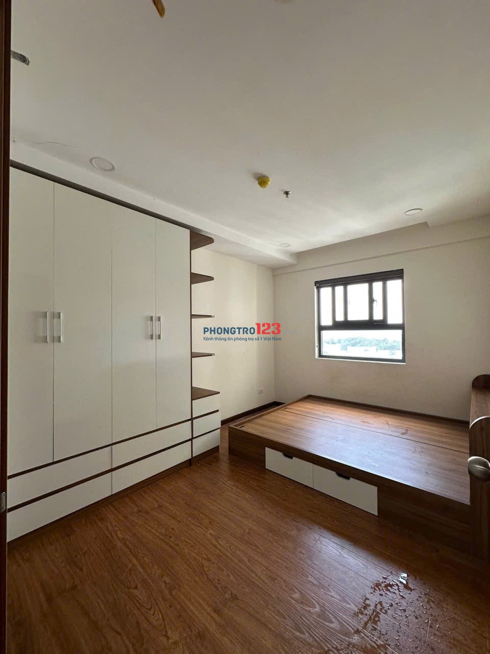 Chung cư Carillon 2, Trịnh ĐÌnh Thảo, TP: 75m2, 2p ngủ, nhà trống, 9 triệu