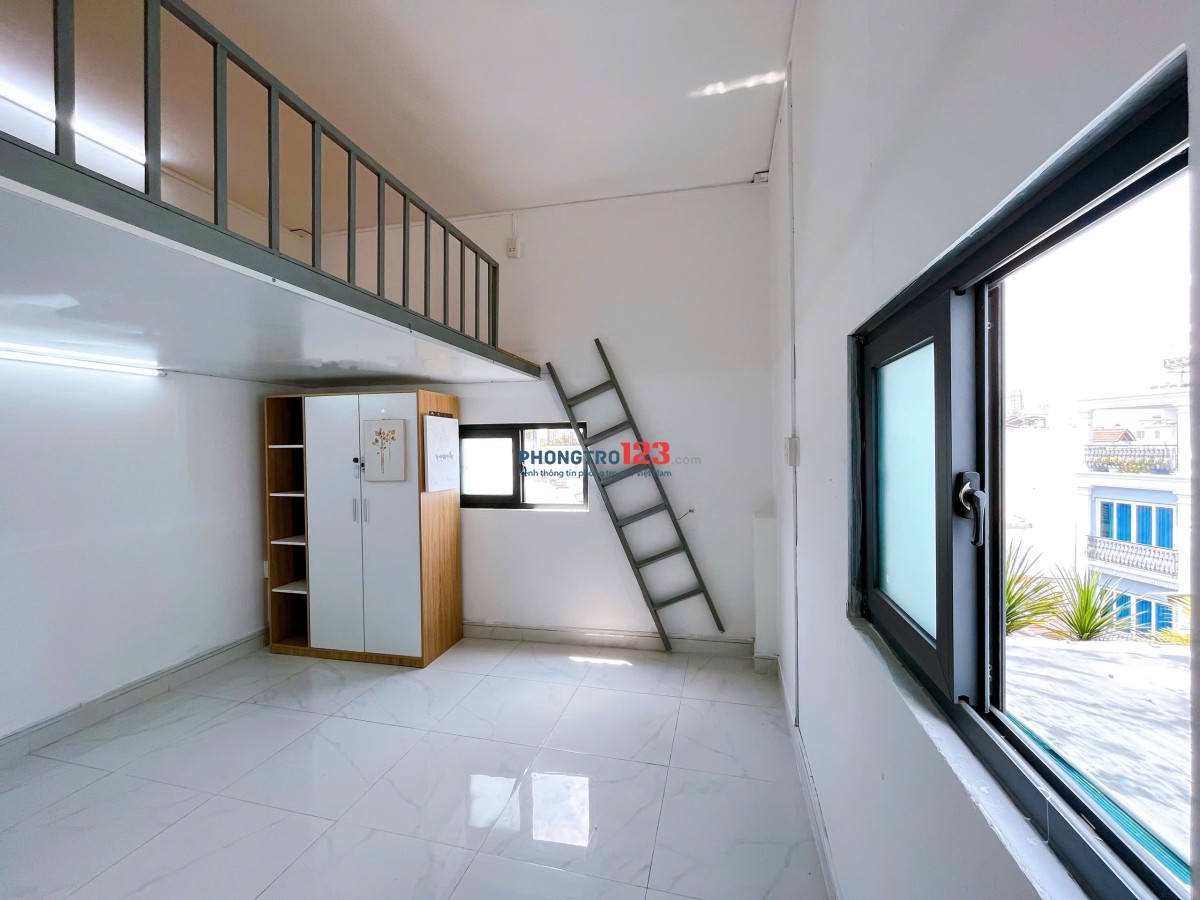 DUPLEX 2 CỬA SỔ TRỜI FULL NỘI THẤT NGAY TẠI TRUNG TÂM QUẬN 10