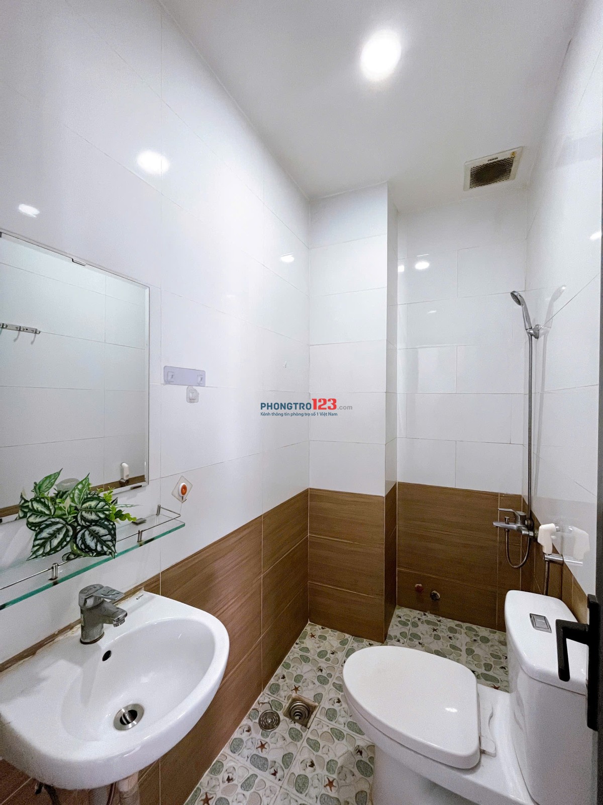 DUPLEX 2 CỬA SỔ TRỜI FULL NỘI THẤT NGAY TẠI TRUNG TÂM QUẬN 10