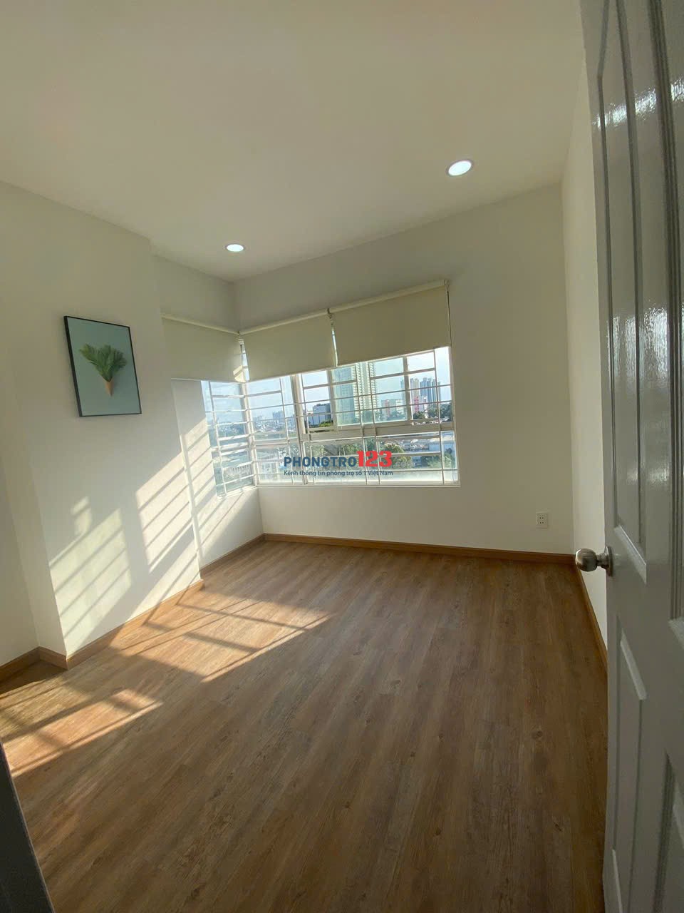 CCCC Mỹ Vinh, Nguyễn Thị Minh Khai, Q3: 85m2, 2p ngủ, nhà mới, 15triệu