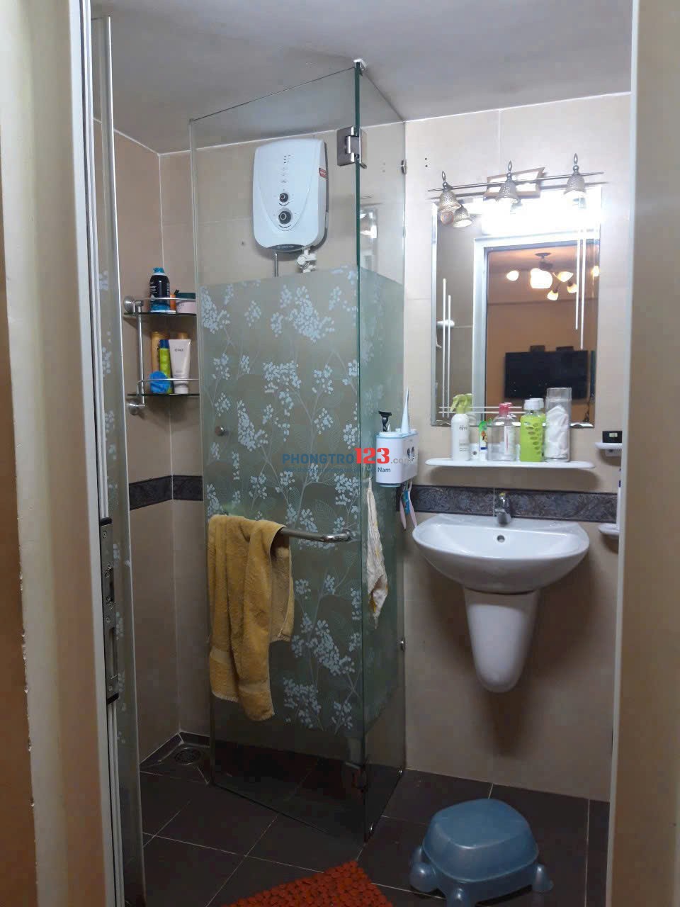 Bàu Cát 2 căn hộ 3 phòng ngủ,có nội thất giá 12tr