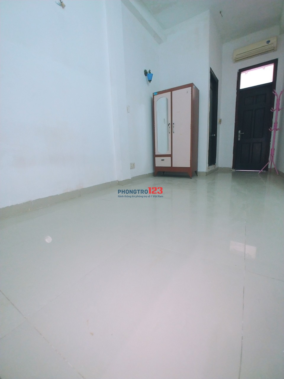 PHÒNG BAN CÔNG MÁT MẺ RỘNG RÃI NGAY LÊ VĂN SỸ