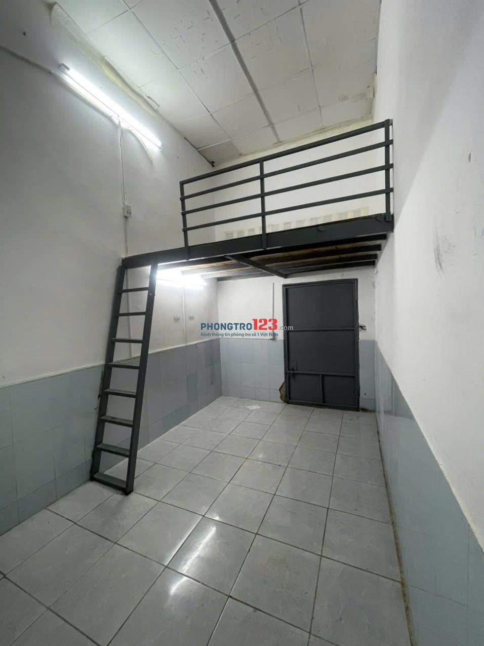 Trọ thoáng mát, có lầu và trệt, gần ĐẠI học Công Thương, Aeon Mall