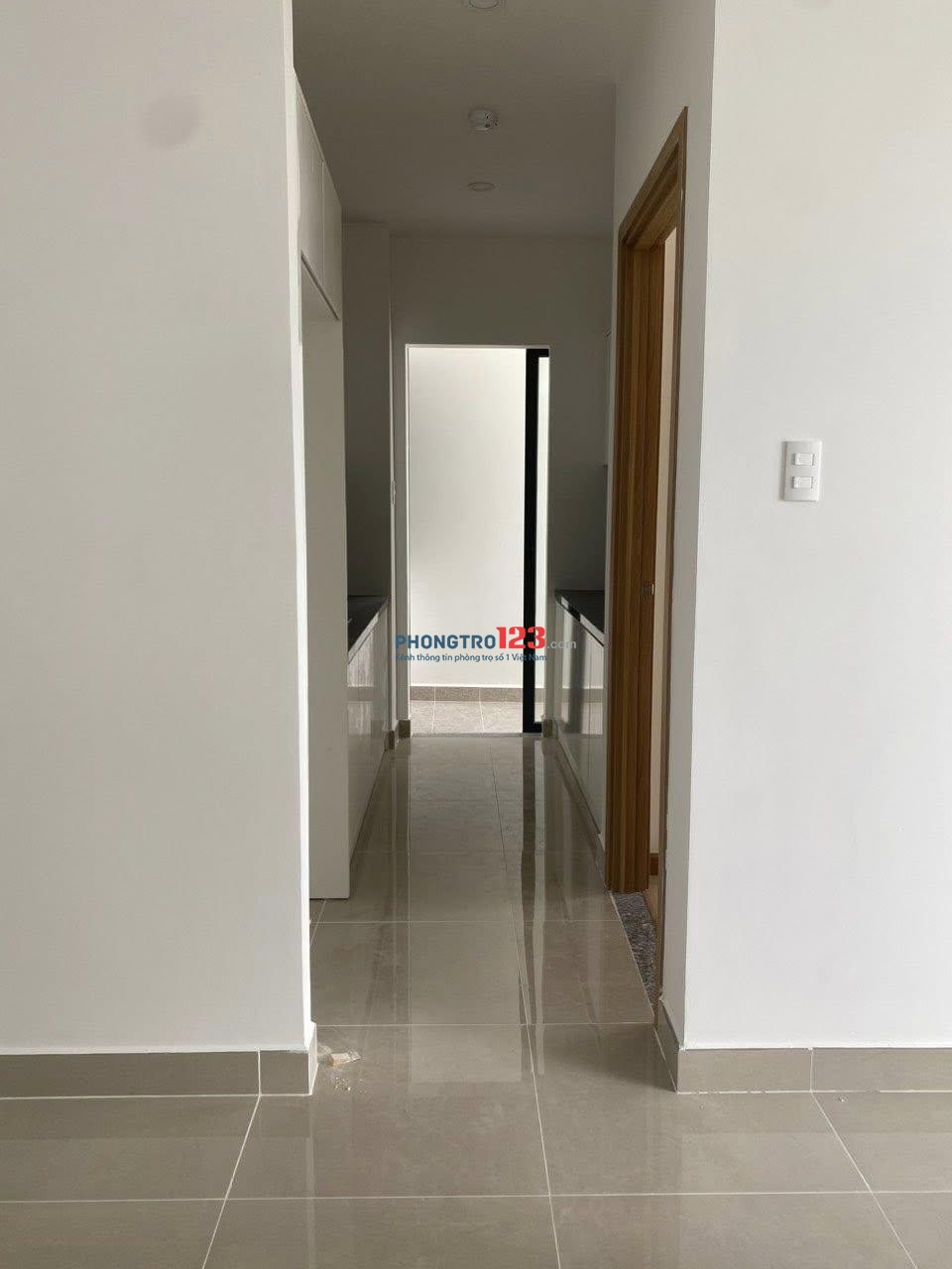 Cho thuê căn hộ 2p ngủ - 95m2, C/c Tín Phong 12 View giá 8tr/th