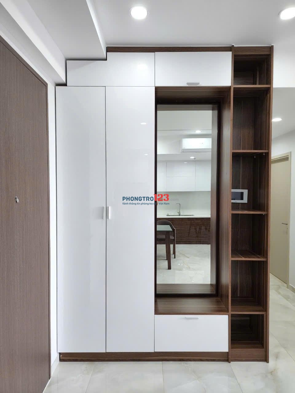 Cho thuê căn Satra Eximland rộng 93m2, 2p ngủ, NTCC, 17tr/th