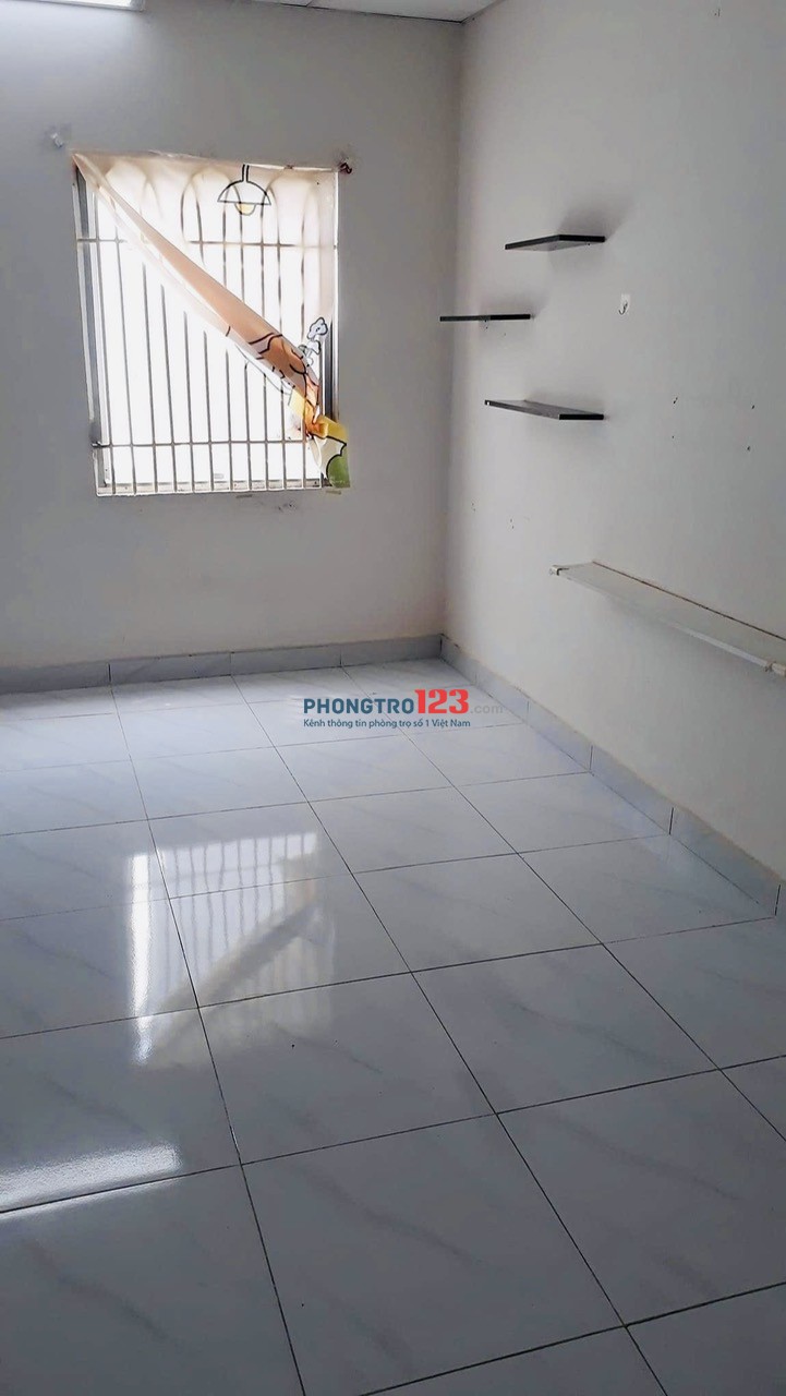 Cho thuê phòng trọ quận 12, gần ngã tư An Sương
