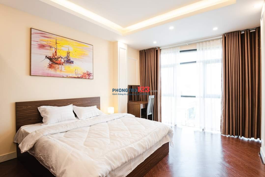 Căn hộ 1 ngủ view đẹp, ban công tại 225 Âu Cơ, QUẢNG AN, Hồ Tây