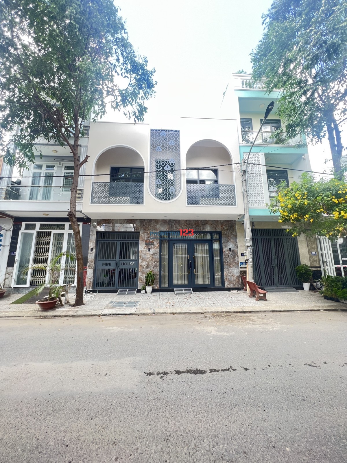 Cho thuê phòng trọ mới XD (đủ tiện nghi)