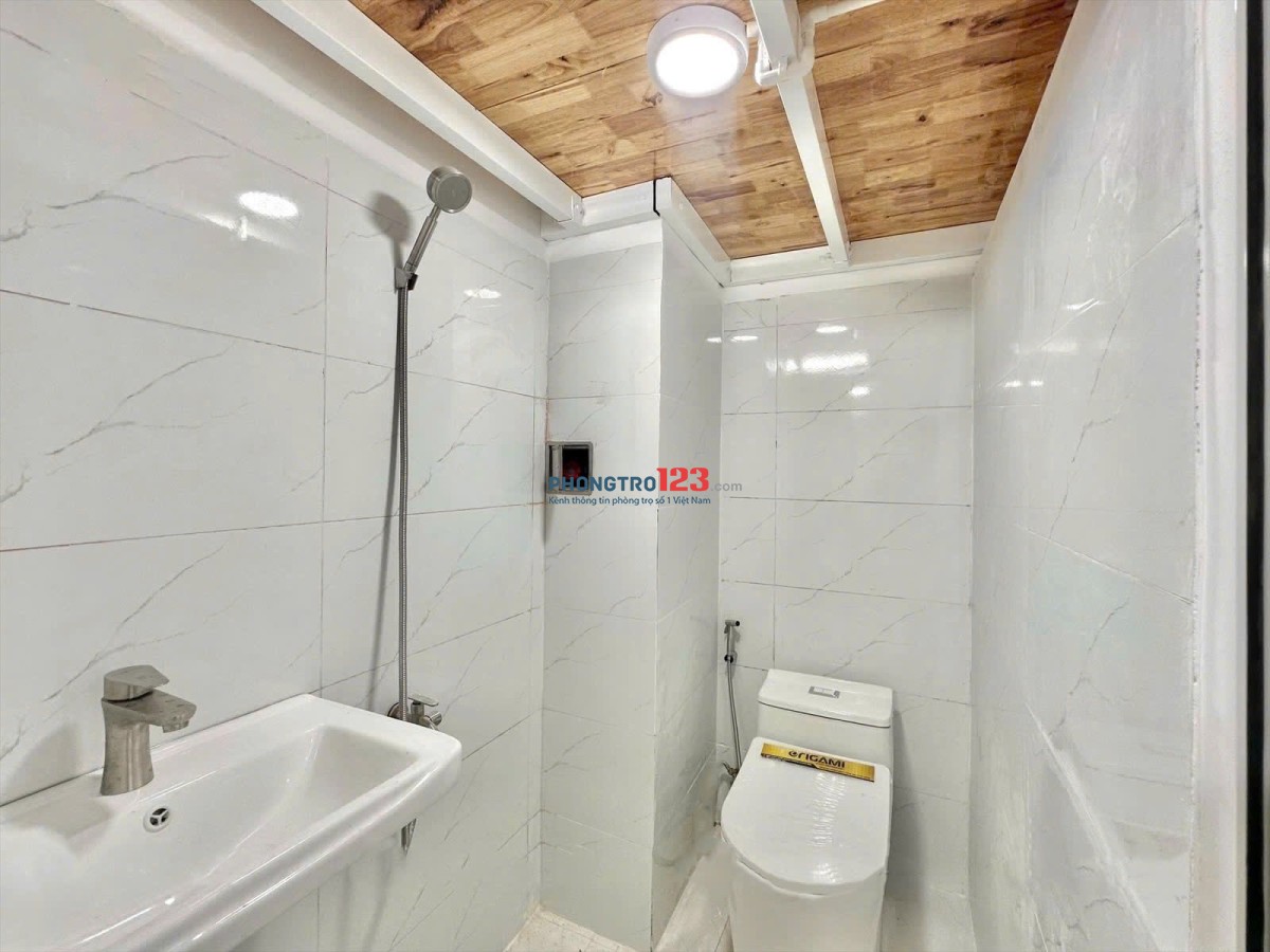 PHÒNG CÓ CỬA SỔ TRỜI, MÁY LẠNH - NGAY CHỢ BÌNH THÀNH - GIÁ CHỈ 3TR1