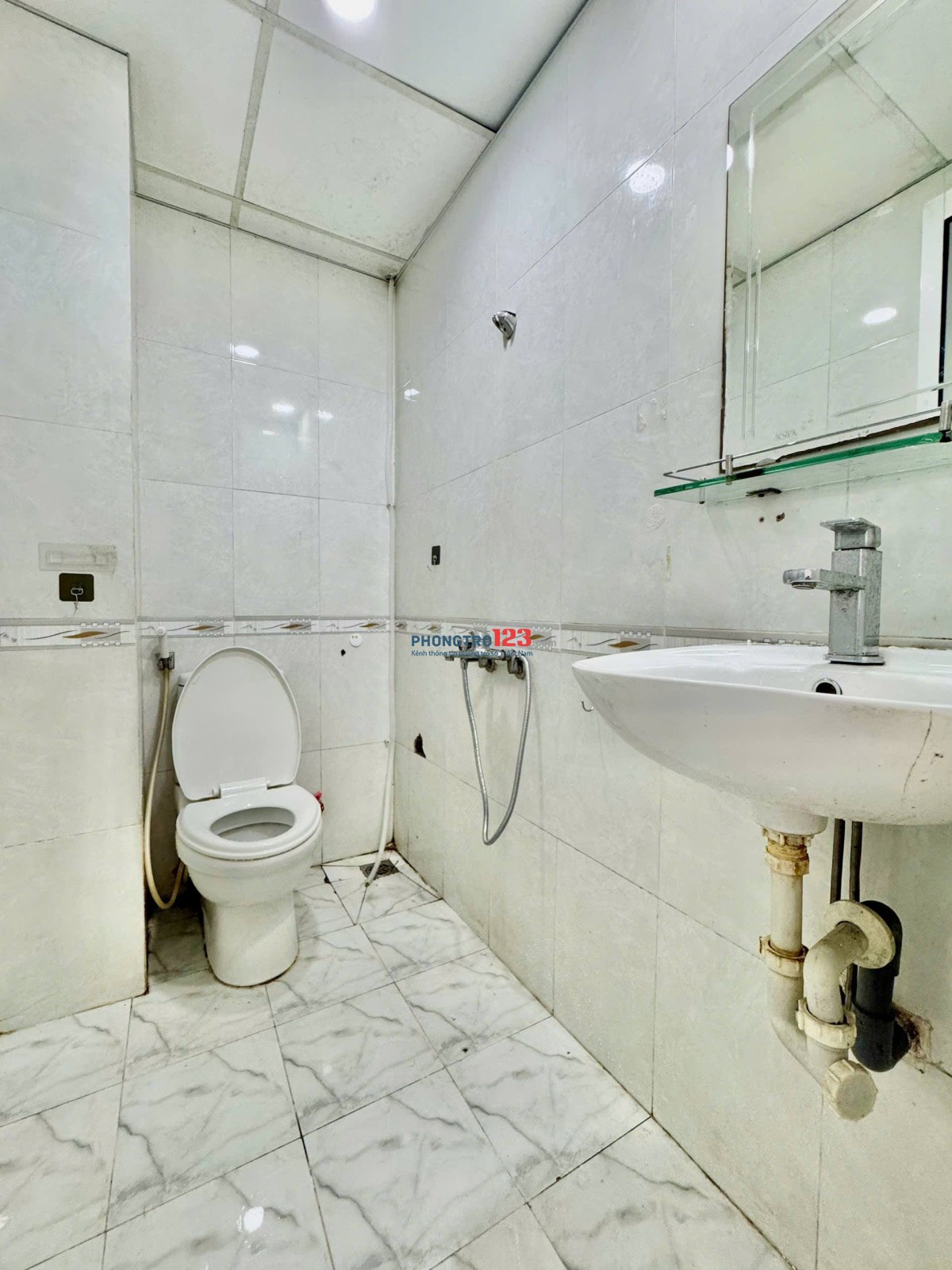 CĂN HỘ FULL NỘI THẤT CỬA SỔ TO TẠI PHAN HUY ÍCH GẦN EMART, BIG C TRƯỜNG CHINH