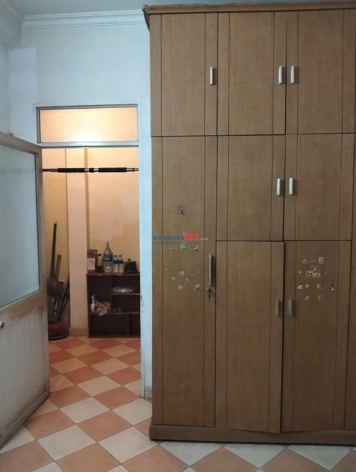 Cho thuê nhà 3 tầng rộng rãi, thoáng mát, vị trí cực tiện íchDùng để ở gia đình hoặc kinh doanh nhỏ