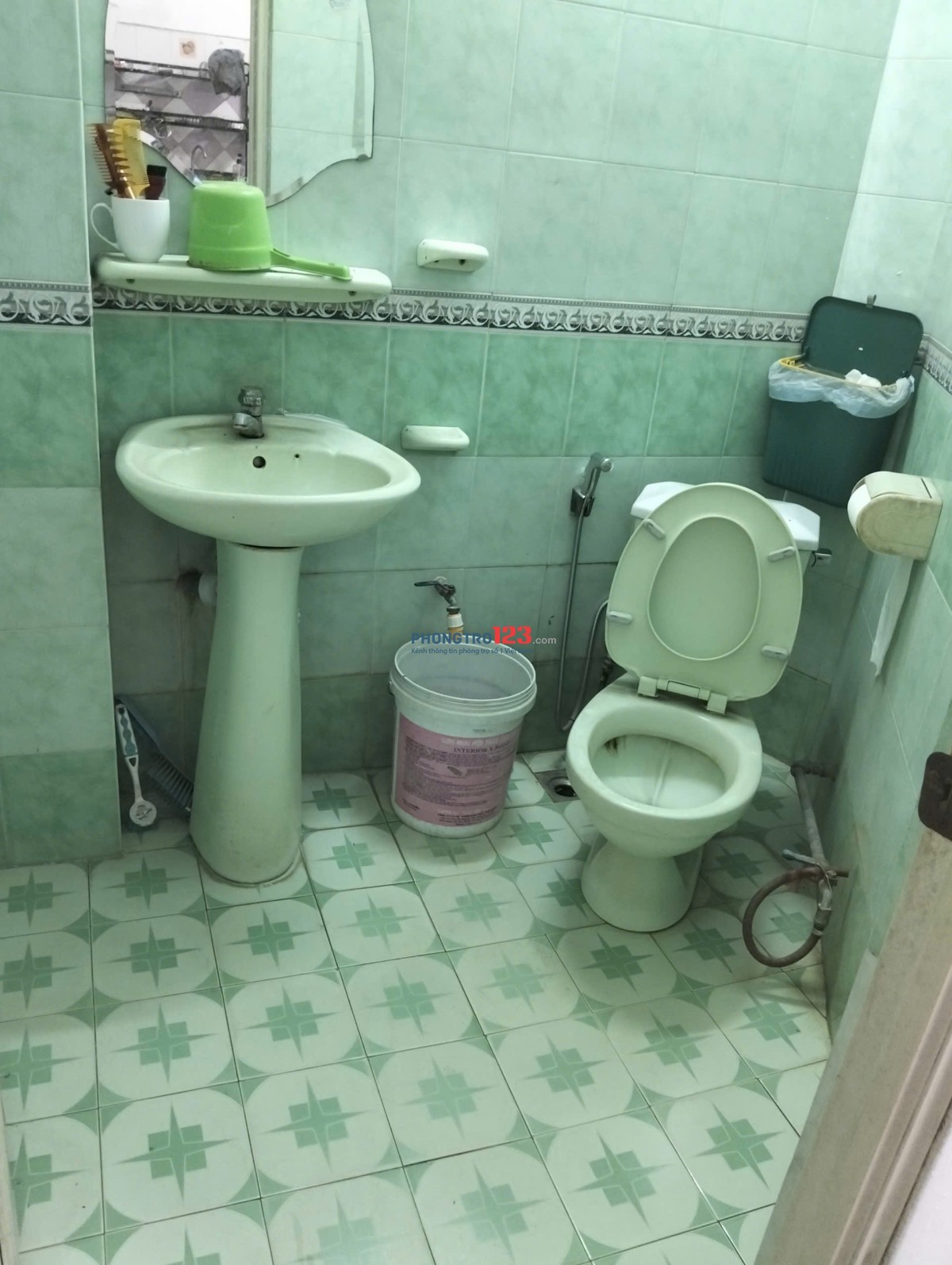 Cho thuê nhà 3 tầng rộng rãi, thoáng mát, vị trí cực tiện íchDùng để ở gia đình hoặc kinh doanh nhỏ