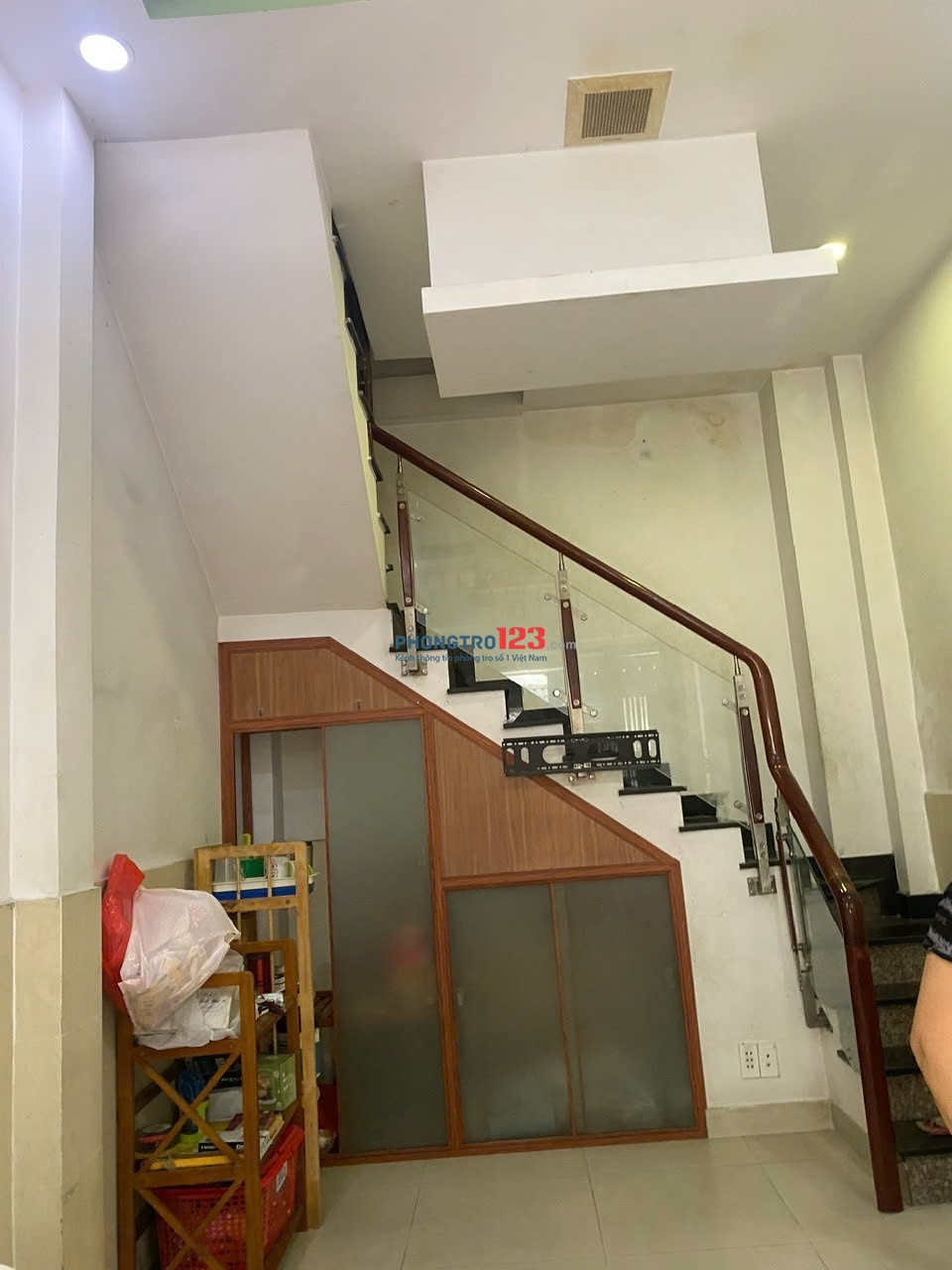 CHO THUÊ MẶT TIỀN NGUYỄN KIỆM, P. HẠNH THÔNG, HCM