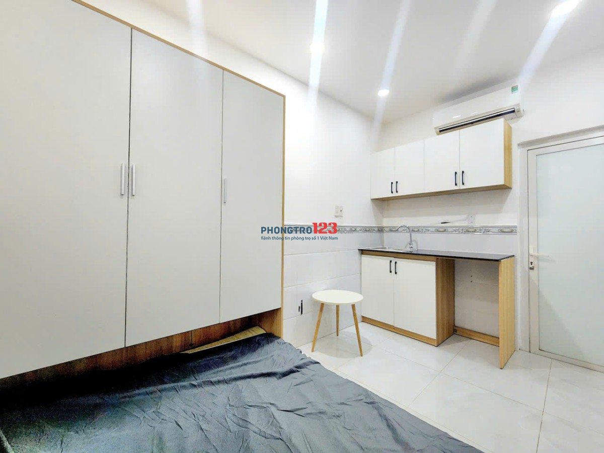 [FULL NỘI THẤT] 3TR9 Trần Quang Diệu, Q3 - Giáp Q1,10 - Ở được 2-3 người