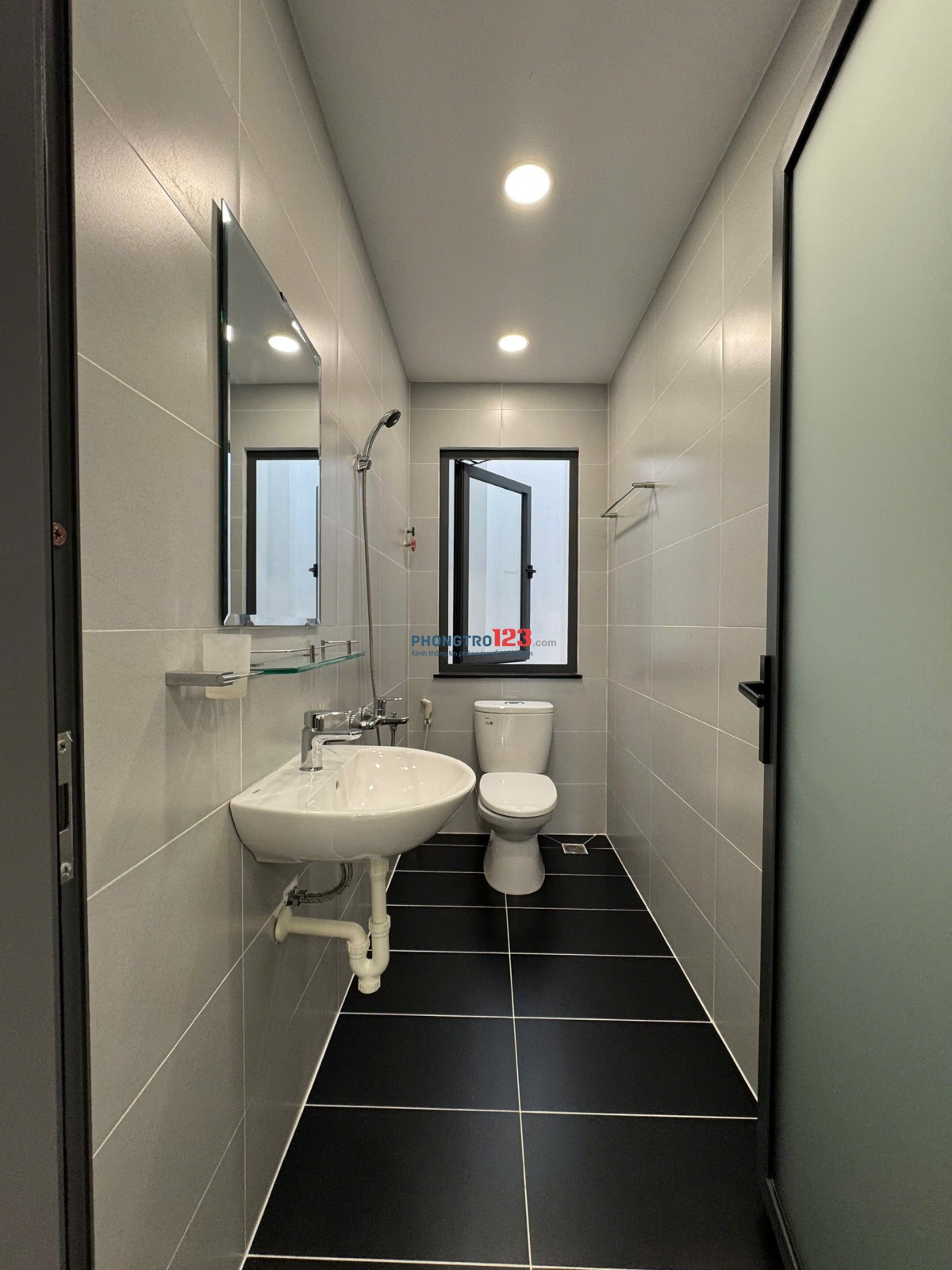 Chỉ 4.x tr studio mới 100% khu ẩm thực Phan Xích Long đủ tiện nghi
