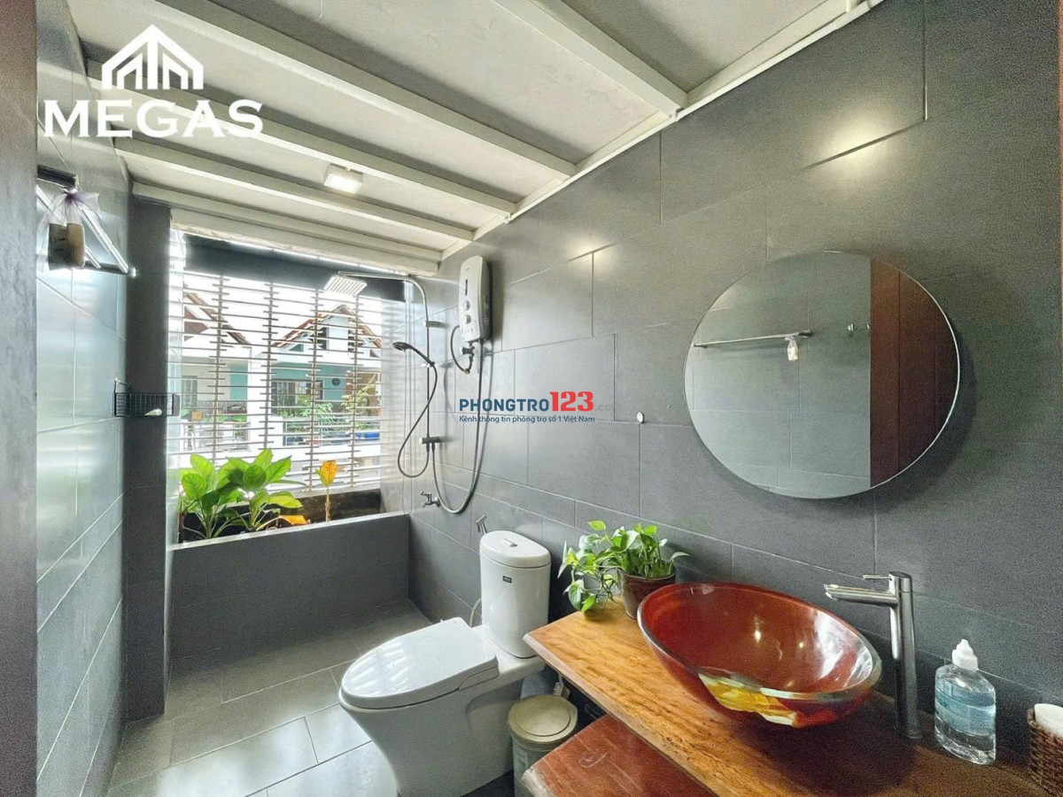 [Q10] Studio Lý Thái Tổ - Thiết Kế Mới, Ban Công Thoáng, Dọn Ở Ngay