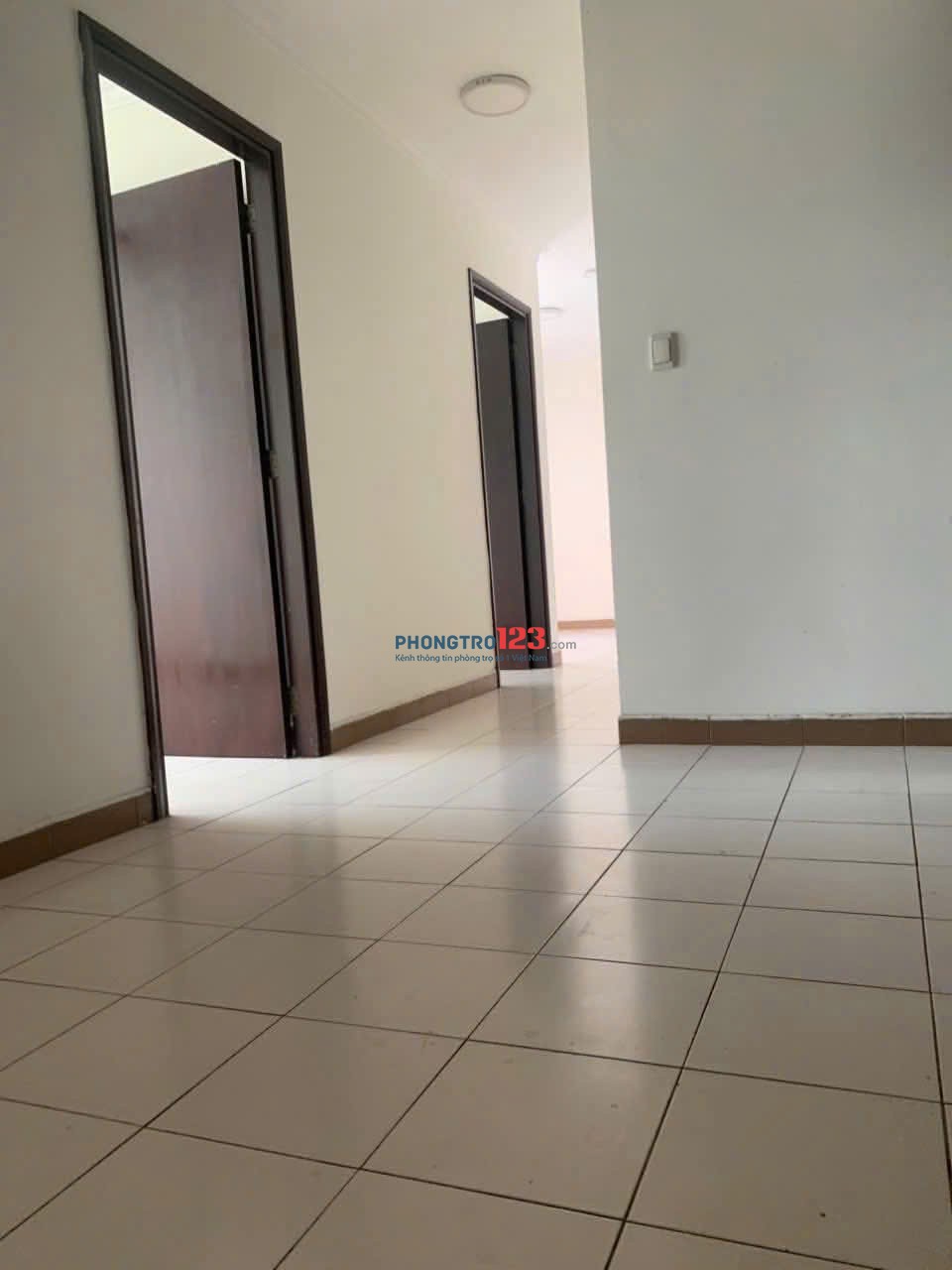 Chung cư Trường Sa, Quận 3: 10,5triệu, 85m2, 2p ngủ, máy lạnh, ban công