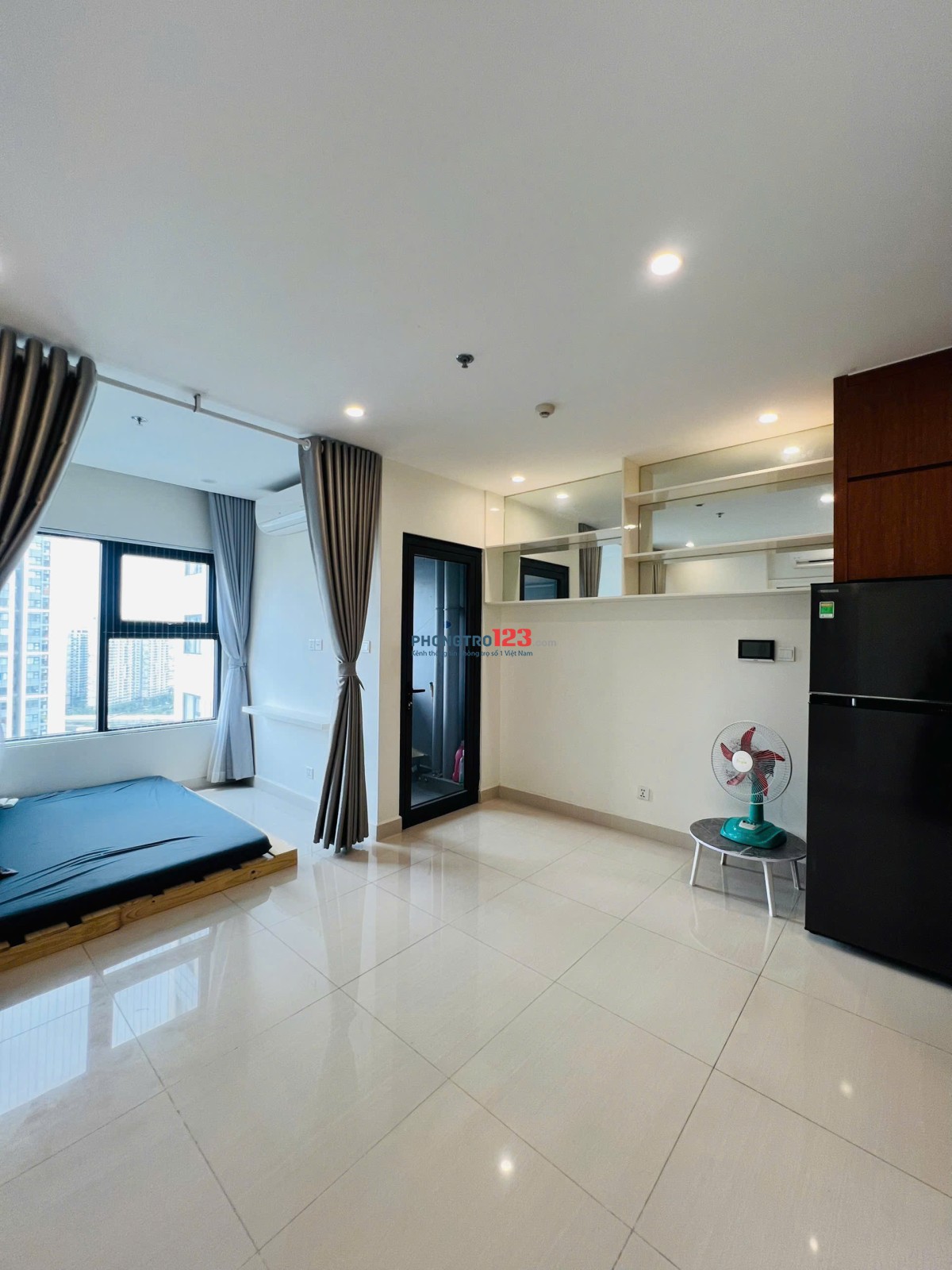 Cho thuê căn hộ full NT - khu Vinhomes Grand Park - Quận 9