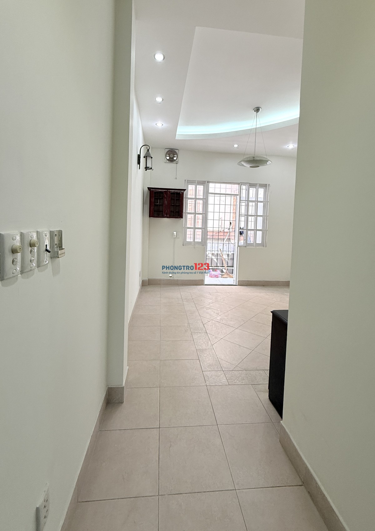 Chỉ 5Tr, Phòng mới Sơn Đẹp Trần Thị Ngôi Q8. (25-30m2) Full NT, gần ĐH Công Nghệ, CĐ Bách Khoa SG