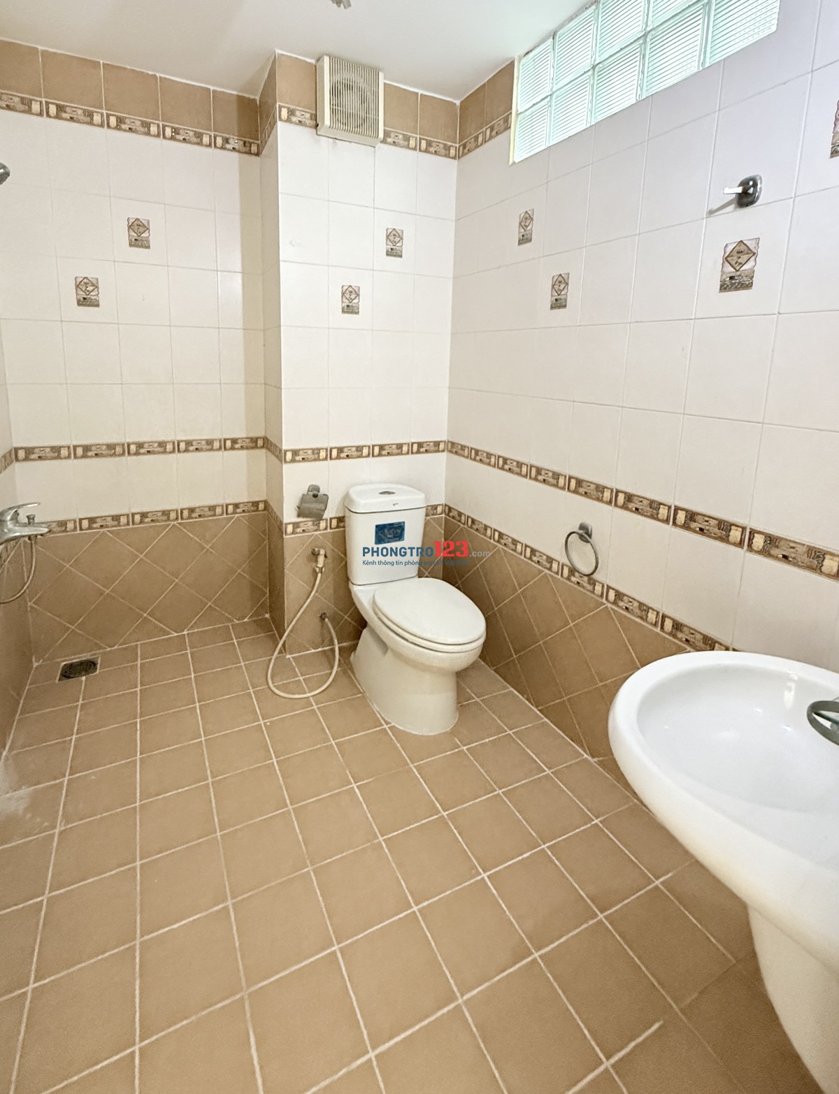 Chỉ 5Tr, Phòng mới Sơn Đẹp Trần Thị Ngôi Q8. (25-30m2) Full NT, gần ĐH Công Nghệ, CĐ Bách Khoa SG