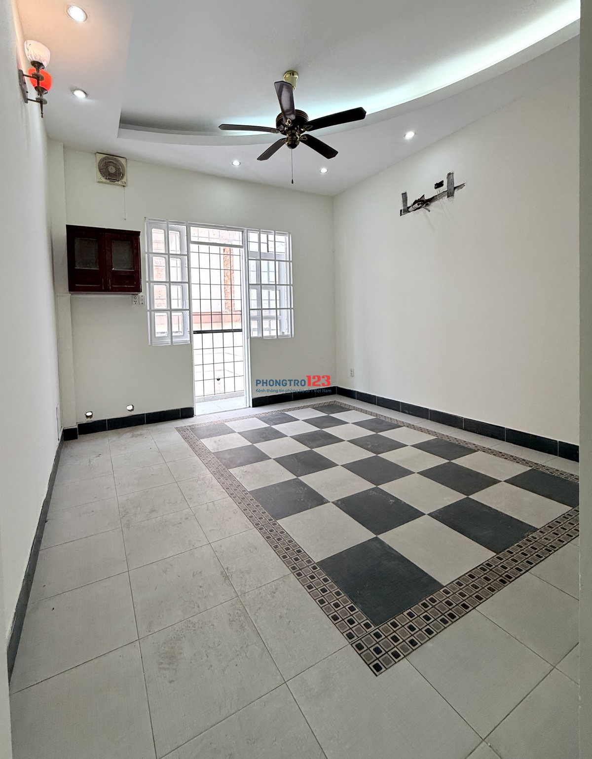 Chỉ 5Tr, Phòng mới Sơn Đẹp Trần Thị Ngôi Q8. (25-30m2) Full NT, gần ĐH Công Nghệ, CĐ Bách Khoa SG