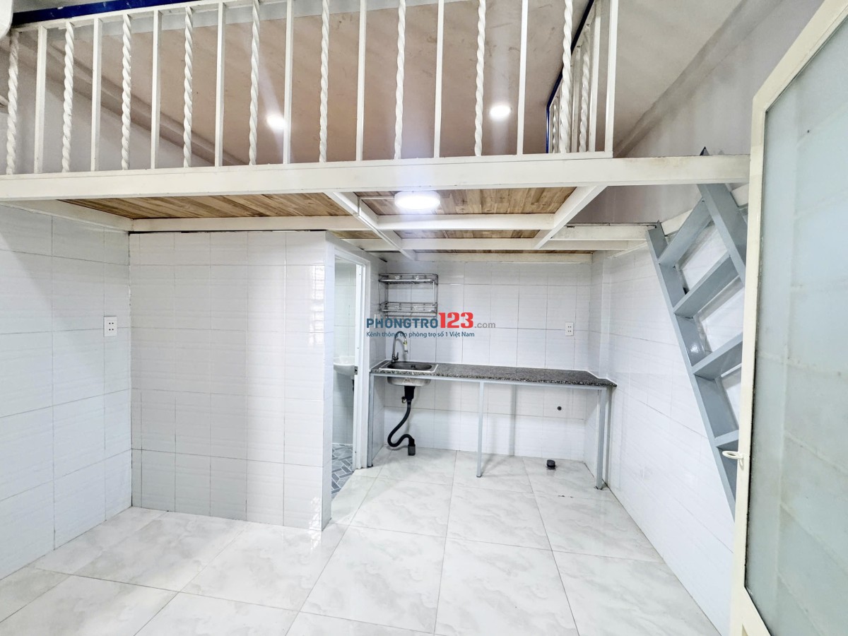 Máy lạnh thoáng mát ngay ĐH cảnh sát, chợ Thủ Đức chỉ 3p di chuyển