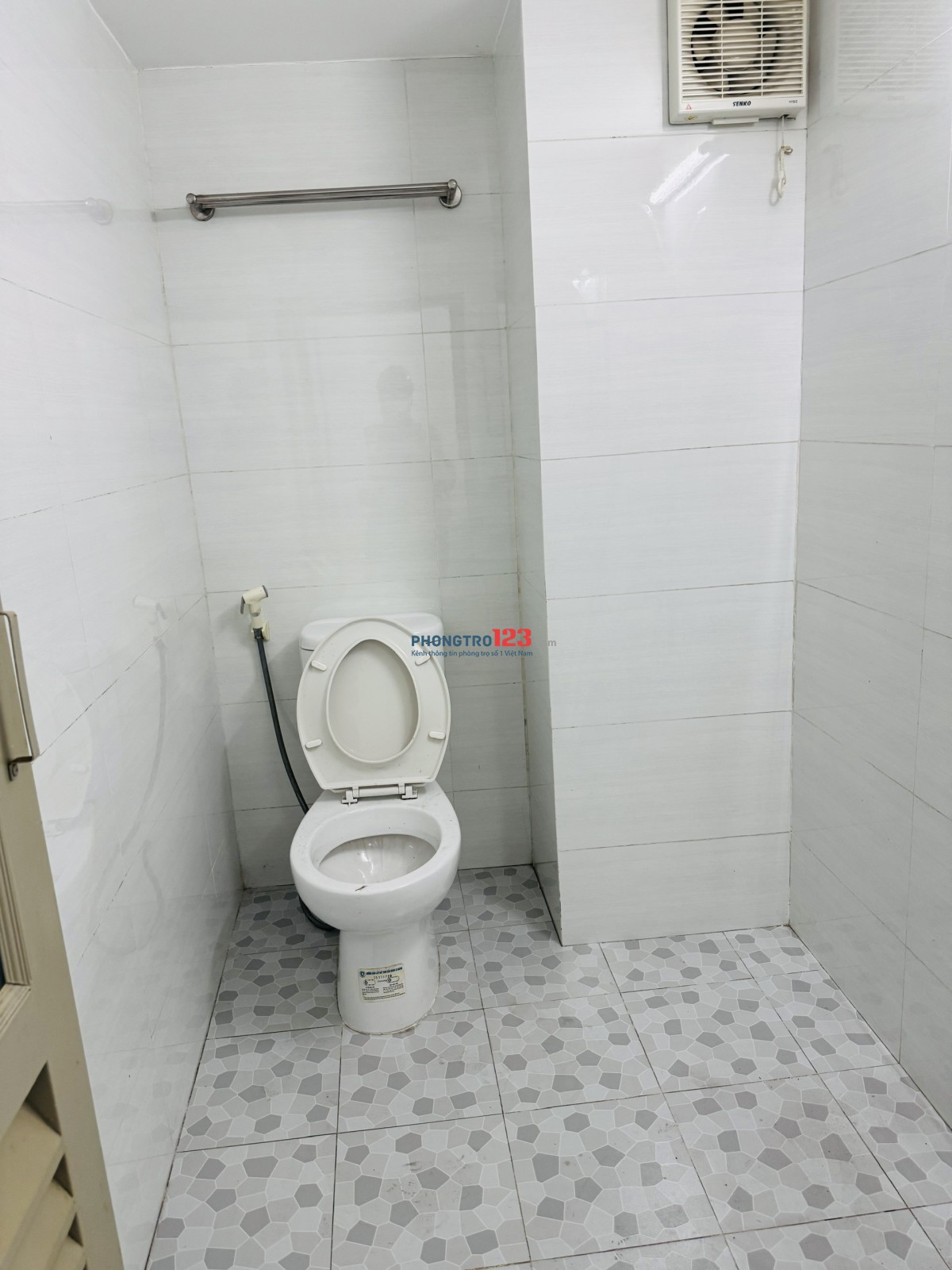 PHÒNG TRỌ NGAY 182 LÃ XUÂN OAI-GẦN LÊ VĂN VIỆT-KHU CNC (PTIT-SPKT-FPT-HUTECH