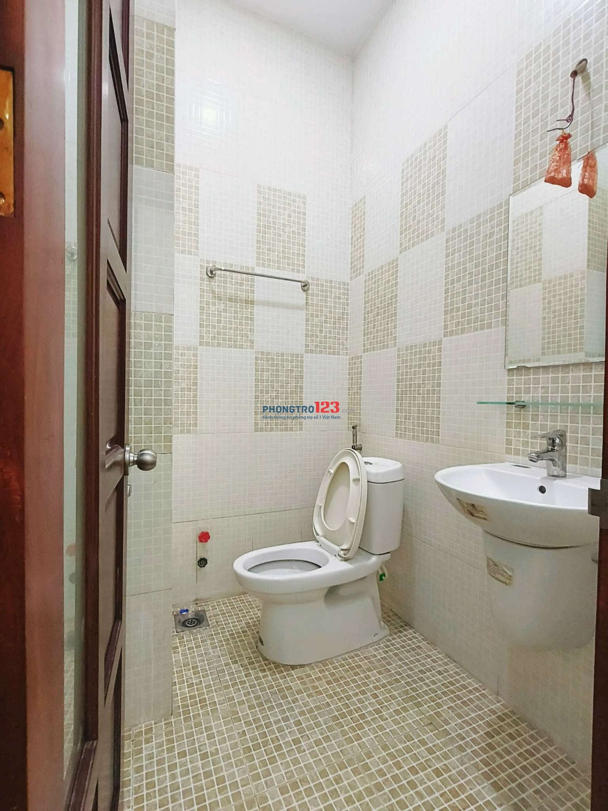 Cho thuê CHDV ngay trung tâm q7