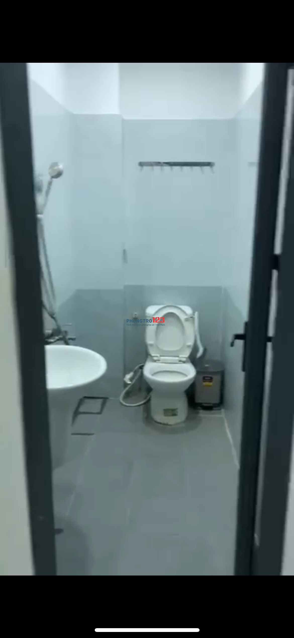 Cho thuê nhà 2pn, 2nvs, tách bếp quận Tân Bình