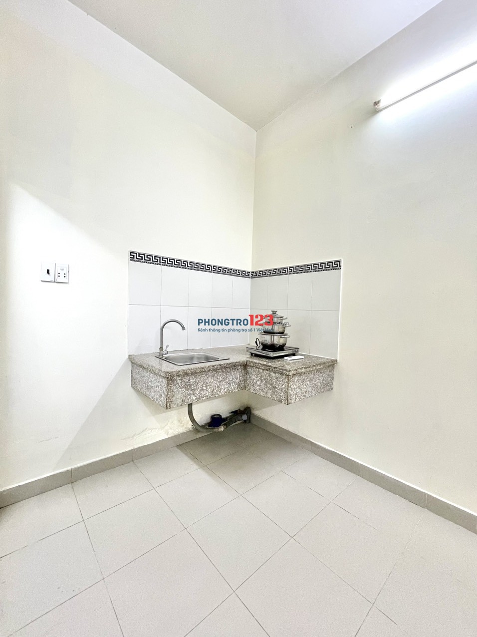 PHÒNG TIỆN NGHI CAO CẤP NGAY 4’ ĐI ĐH VĂN LANG CS3