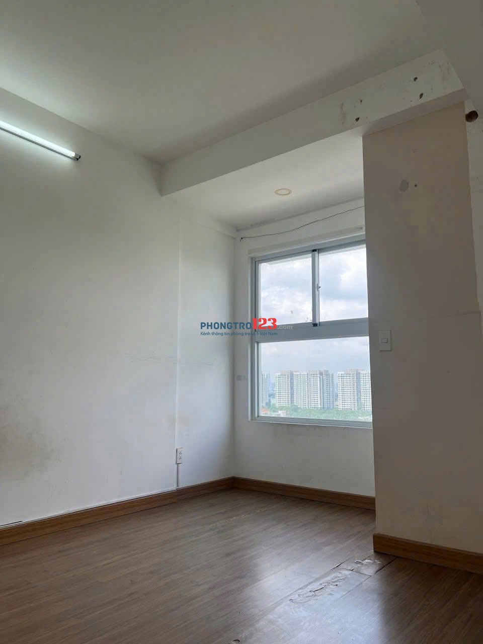 Chung cư Lê Văn Sỹ, Tân Bình: 87m2, 2p ngủ, máy lạnh, 10,5tr/th