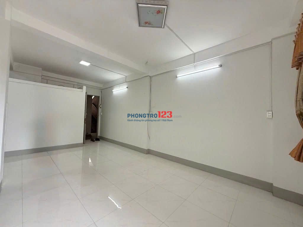 Chung cư Lê Văn Sỹ, Tân Bình: 87m2, 2p ngủ, máy lạnh, 10,5tr/th