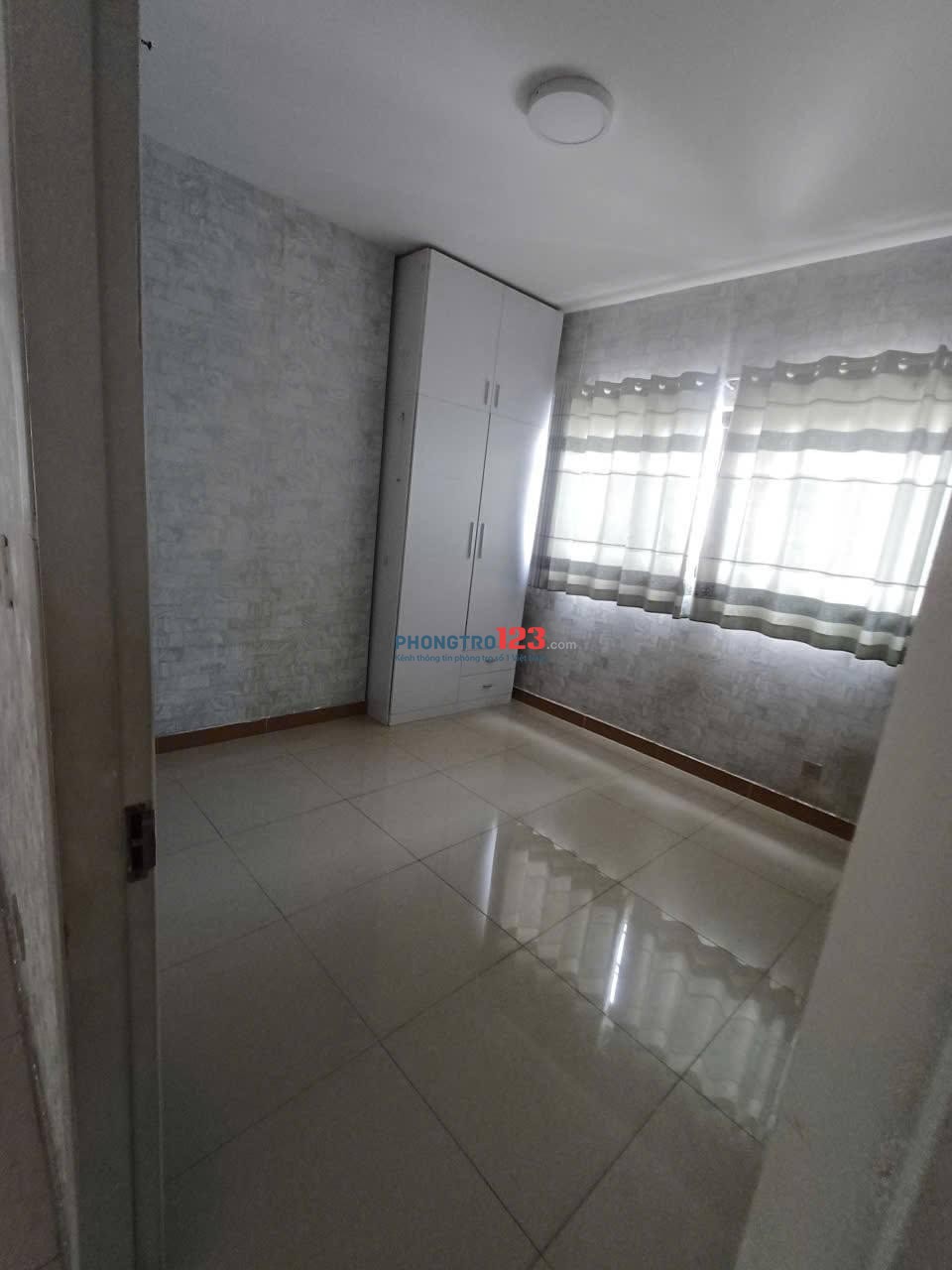 Chung cư 1AB Cao Thắng căn rộng 80m2, 2p ngủ,11.5tr/th