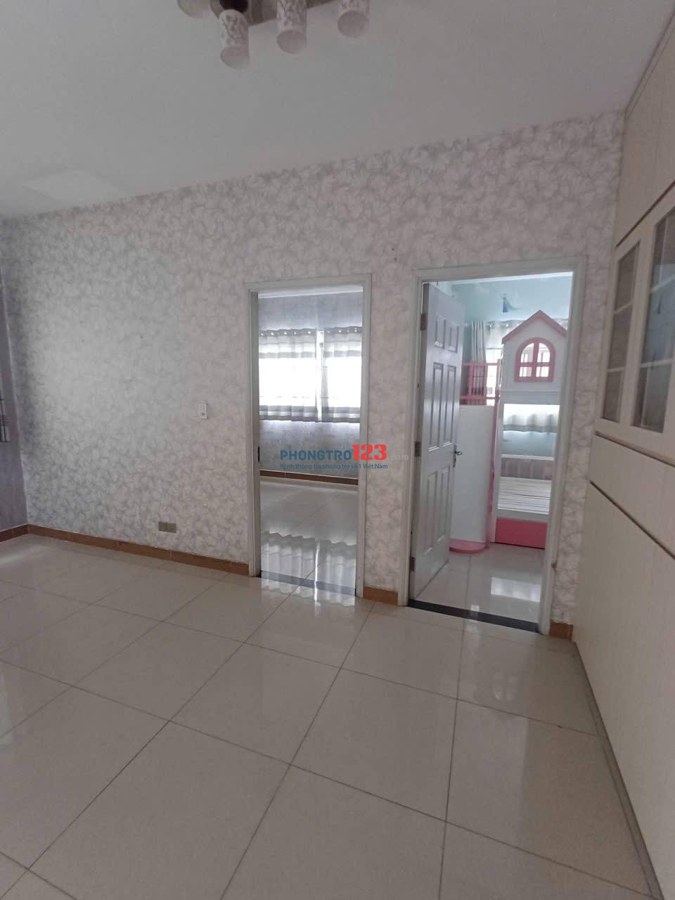 Chung cư 1AB Cao Thắng căn rộng 80m2, 2p ngủ,11.5tr/th