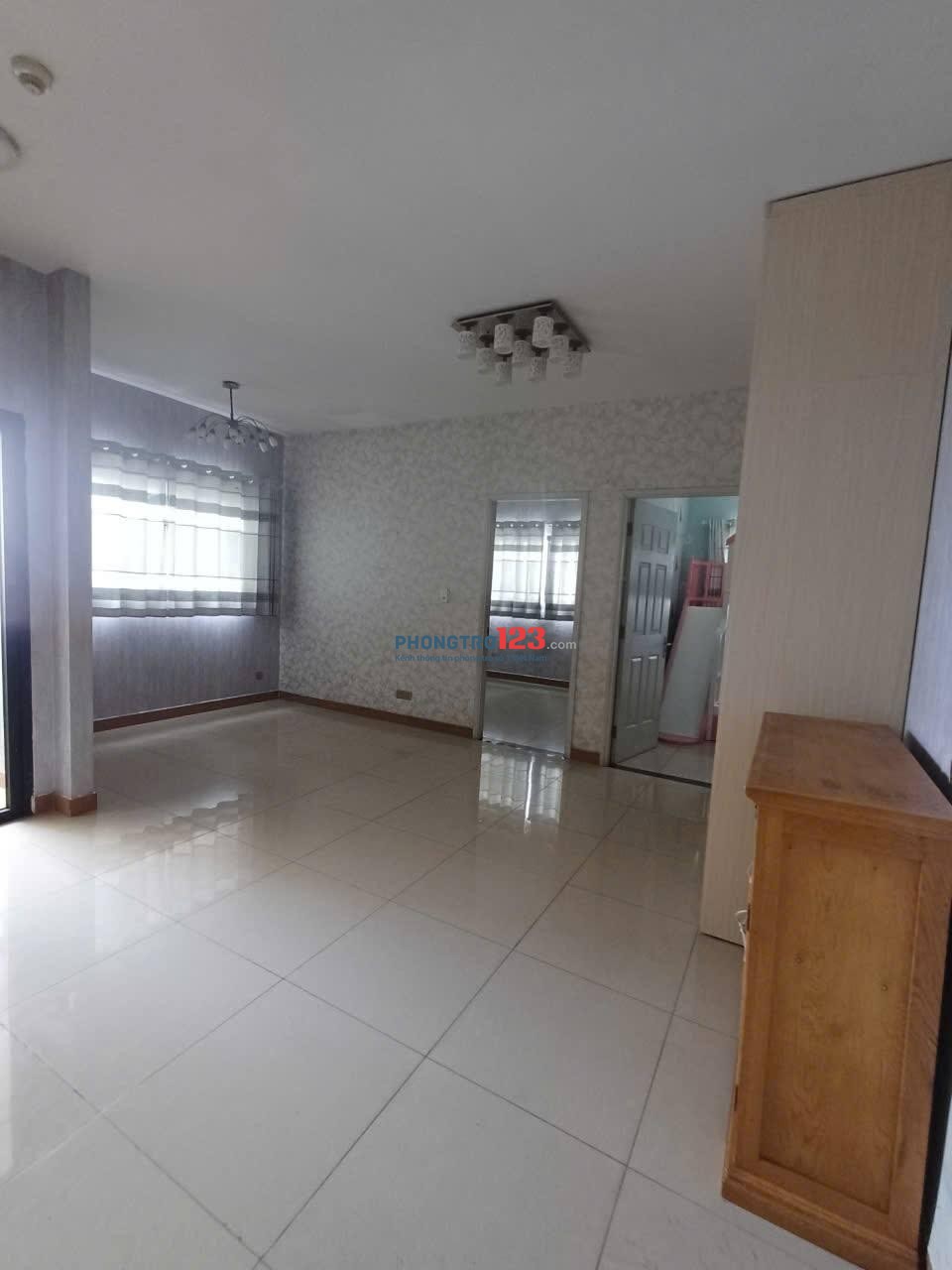 Chung cư 1AB Cao Thắng căn rộng 80m2, 2p ngủ,11.5tr/th