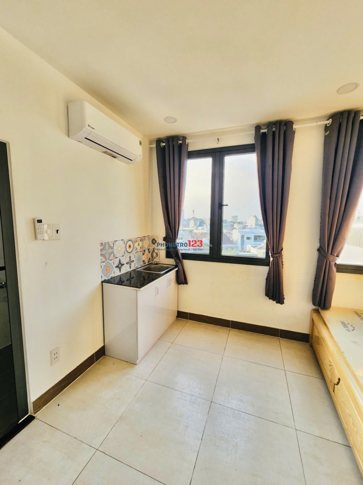 CHO THUÊ PHÒNG CÓ CỬA SỔ TRỜI ĐÓN NẮNG TỰ NHIÊN XÔ VIẾT NGHỆ TĨNH, BÌNH THẠNH - GẦN NGÃ TƯ HÀNG XANH