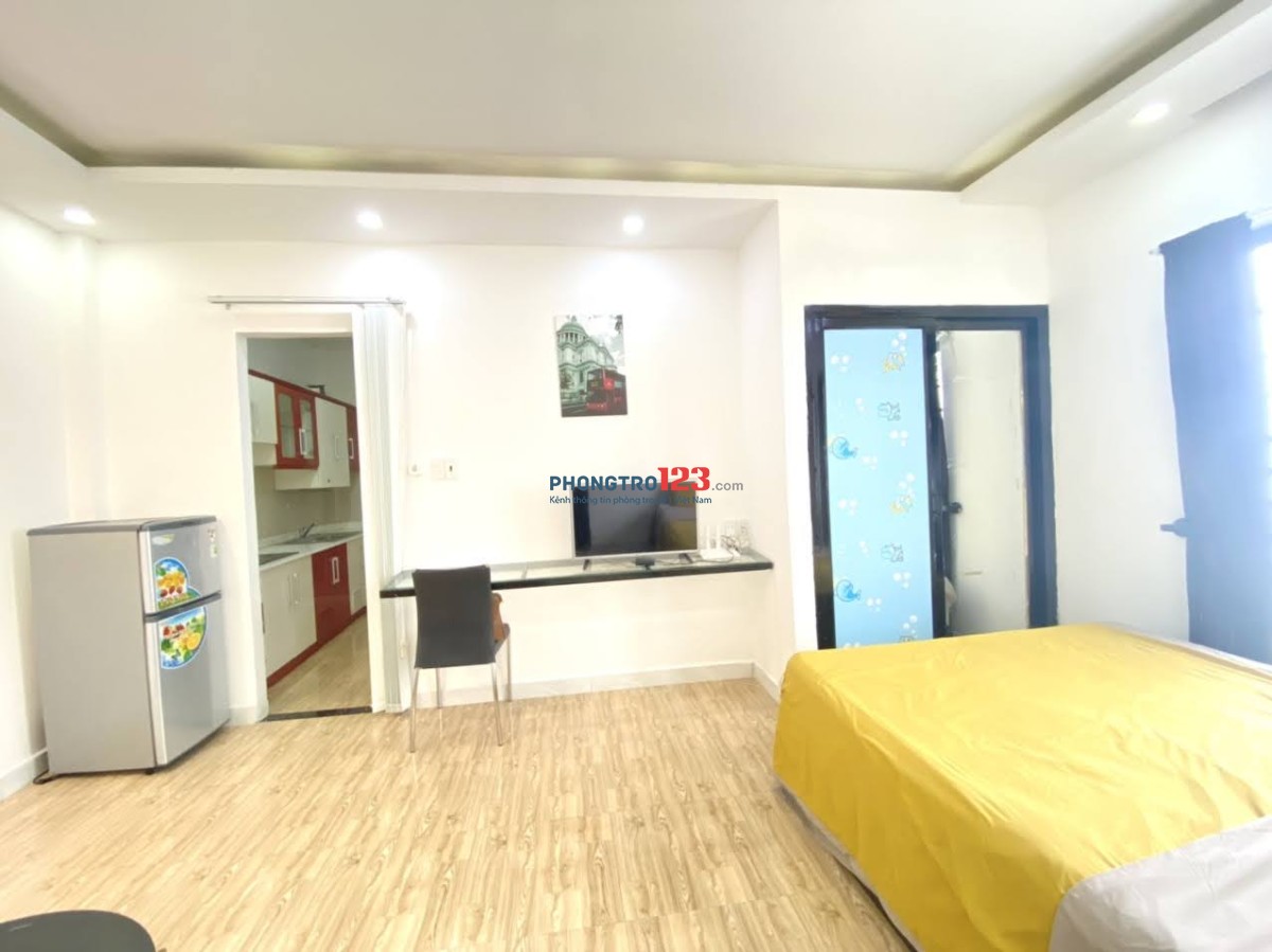 SIÊU PHẨM CĂN HỘ 1PN TÁCH BẾP FULL NỘI THẤT CỬA SỔ TRỜI TẠI NGUYỄN THỊ MINH KHAI GẦN VẠN HẠNH MALL