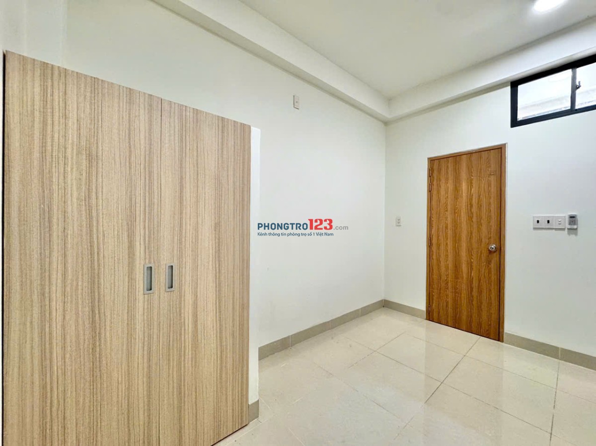Phòng tiện nghi tòa nhà mới xây sạch đẹp trang thiết bị mới Bùi Đình Túy gần học viện Cán Bộ