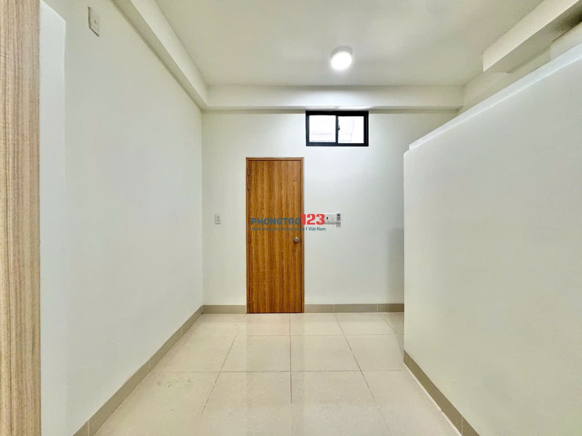 Phòng tiện nghi tòa nhà mới xây sạch đẹp trang thiết bị mới Bùi Đình Túy gần học viện Cán Bộ