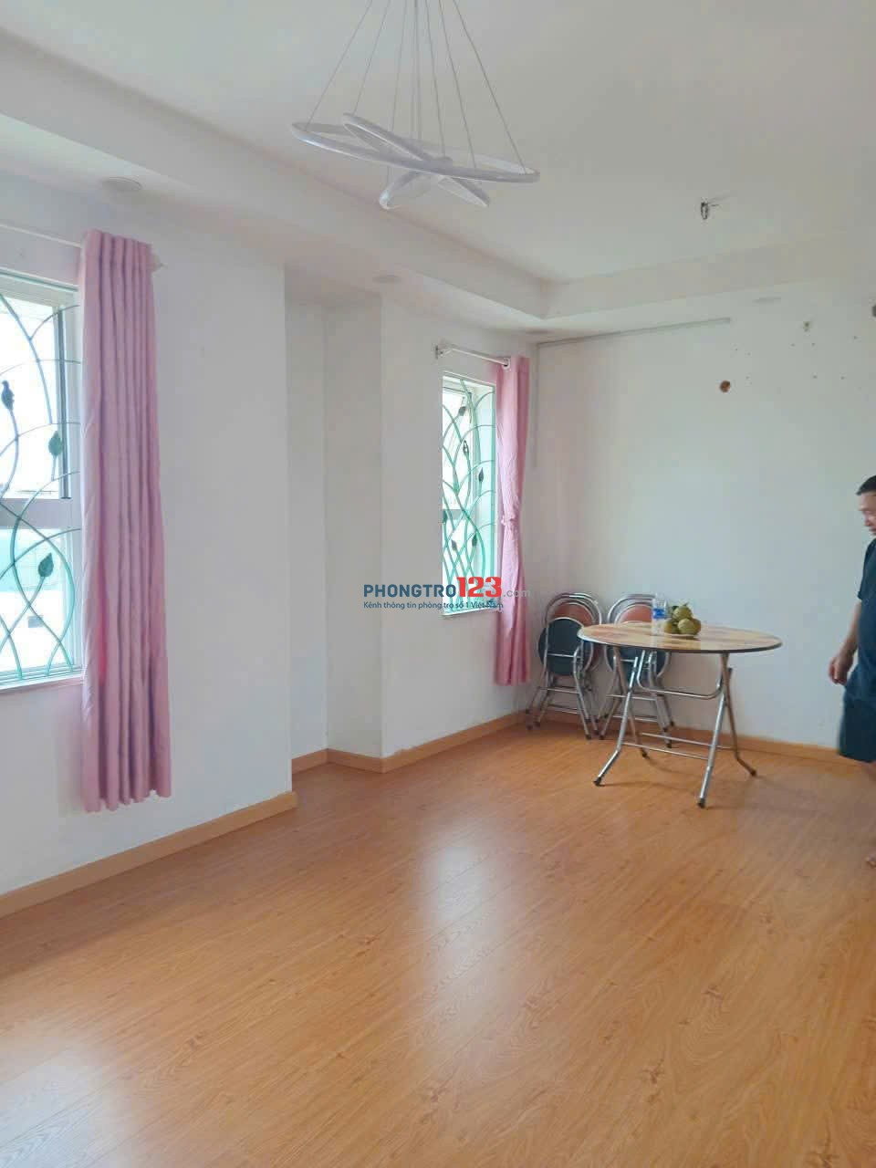 Chung cư Đặng văn Ngữ căn 2 phòng ngủ giá 11tr5/th
