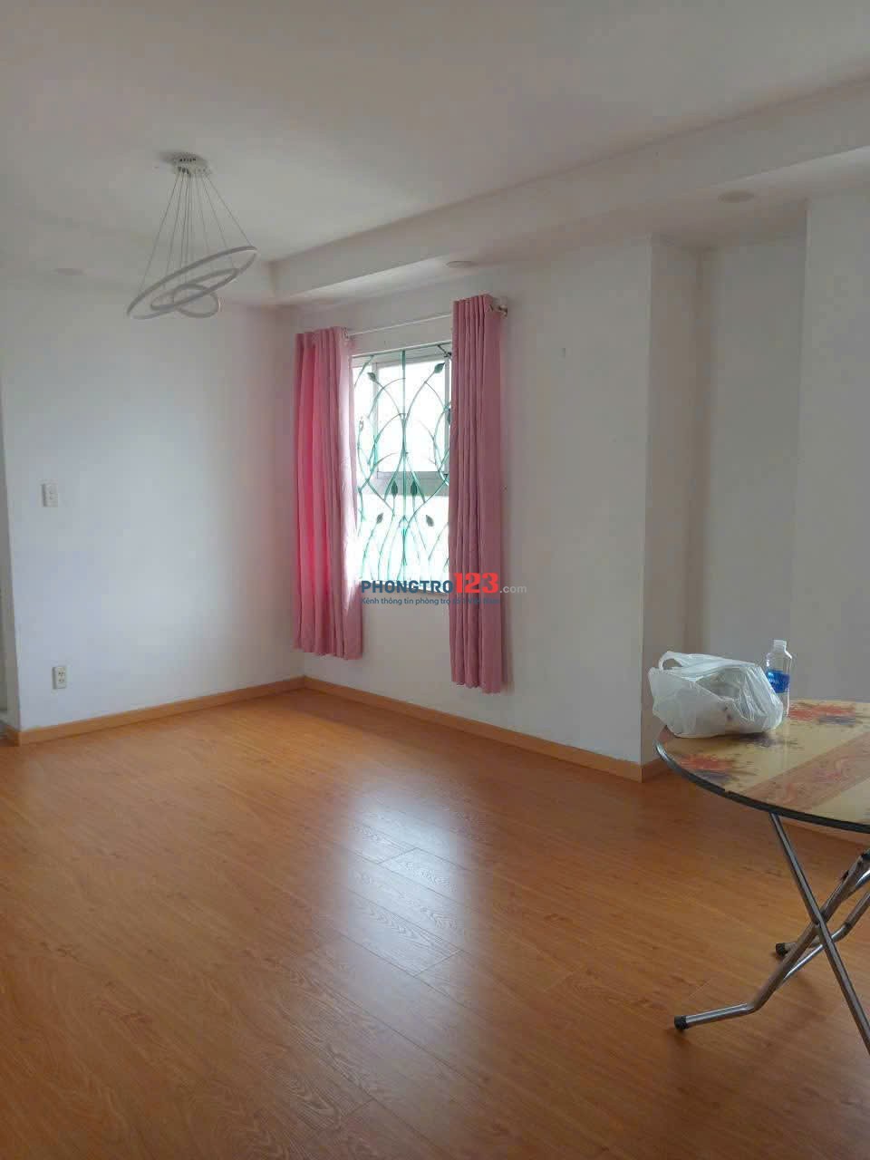 Chung cư Đặng văn Ngữ căn 2 phòng ngủ giá 11tr5/th