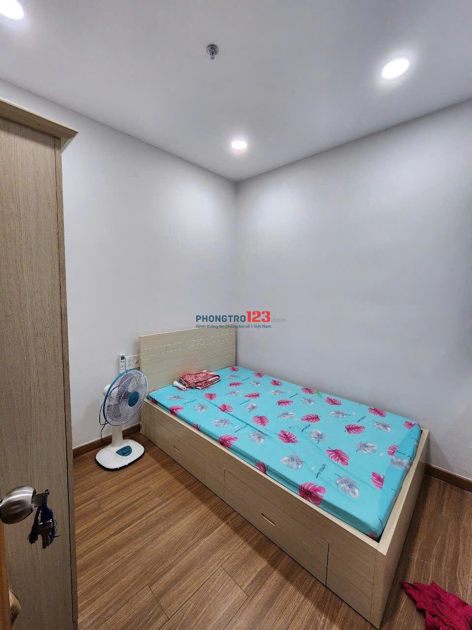 Cho thuê căn hộ 3p ngủ giá 11tr/th Chung cư Ruby- Nguyễn Sỹ Sách.