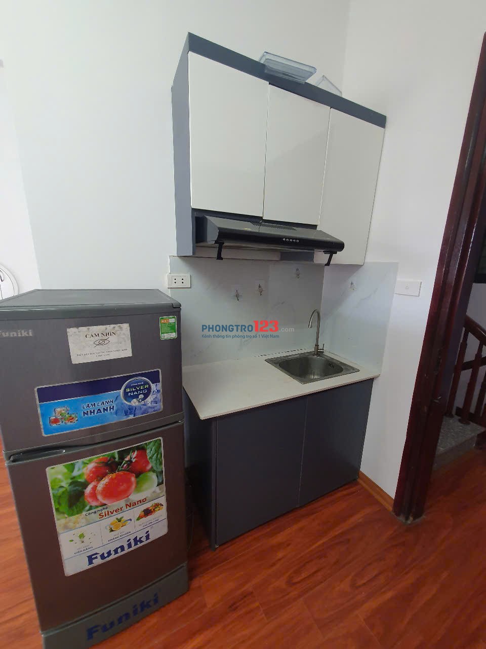 Sẵn phòng ở luôn, ngõ 129 Nguyễn Trãi ( đối diện Royal city), diện tích 22m, giá 4.5tr