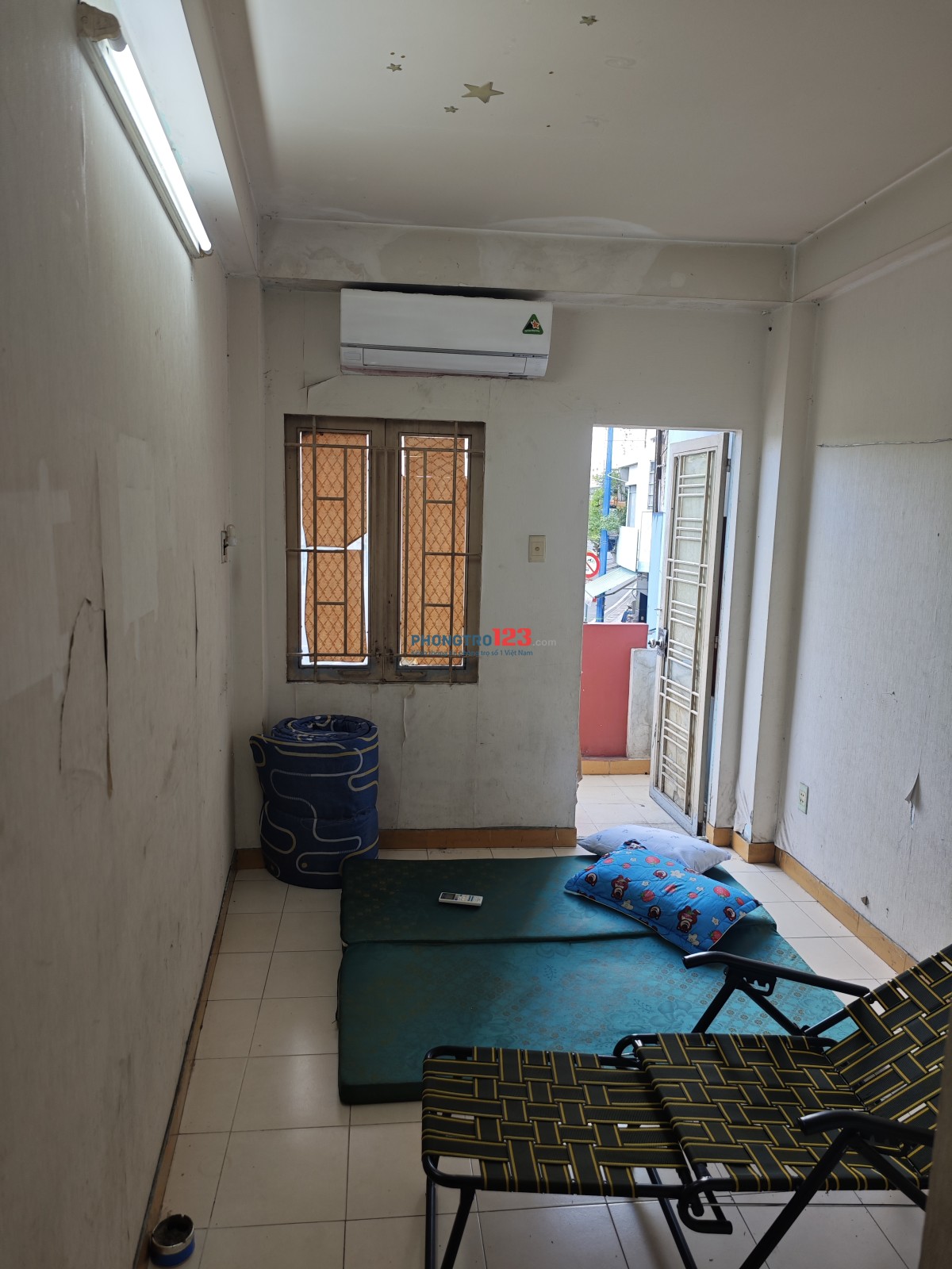 Phòng trọ sinh viên - tặng máy lạnh - bao điện nước